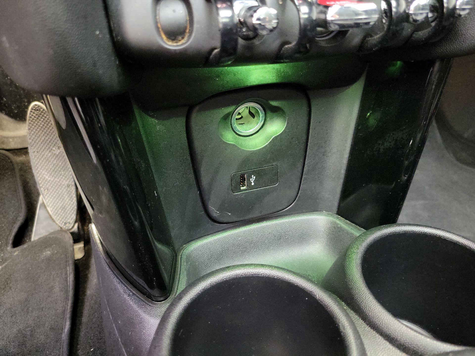 Thumbnail: 2020 MINI Cooper Hardtop - 18