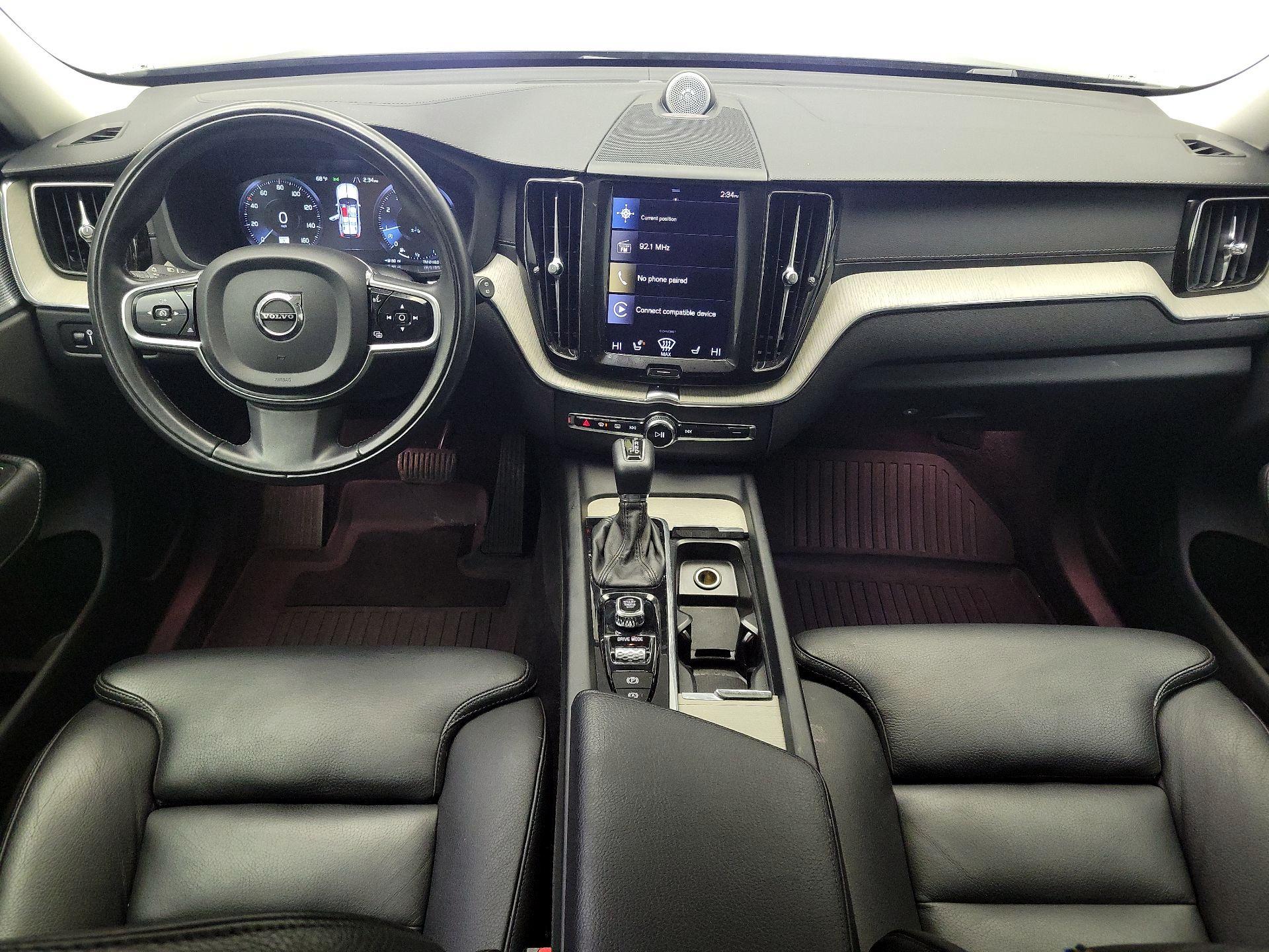 Thumbnail: 2018 Volvo XC60 - 9