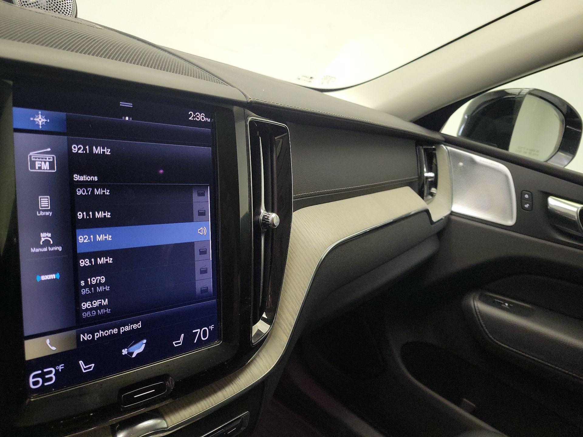 Thumbnail: 2018 Volvo XC60 - 15