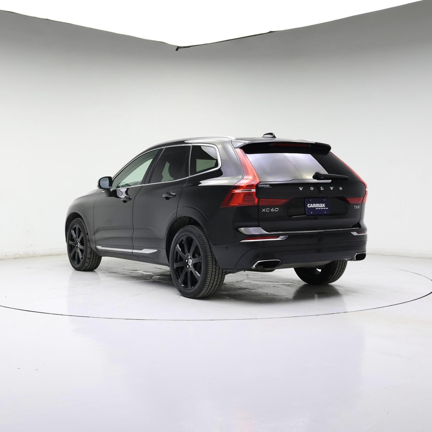 Thumbnail: 2018 Volvo XC60 - 2