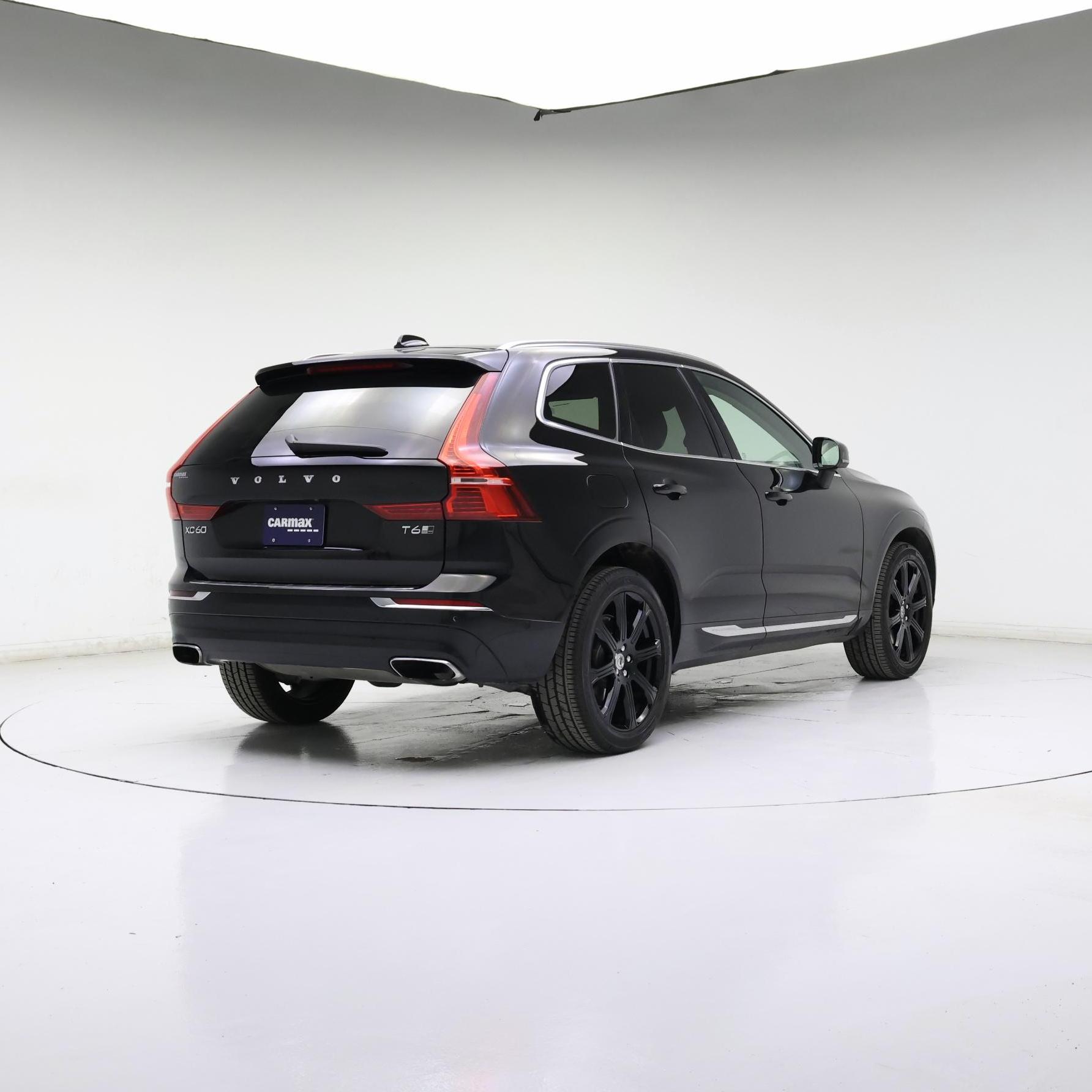 Thumbnail: 2018 Volvo XC60 - 8