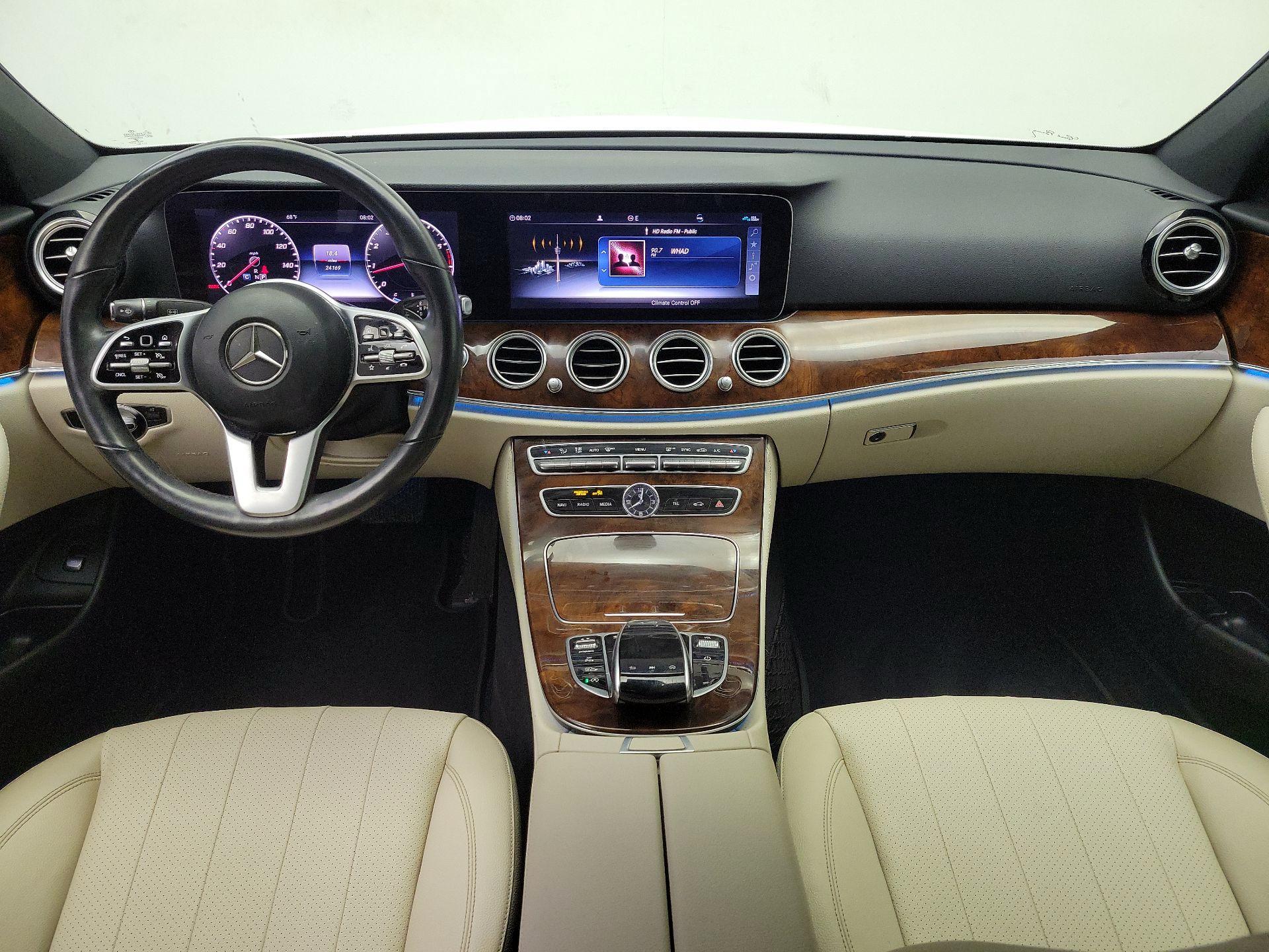 Thumbnail: 2019 Mercedes-Benz E-Class - 9