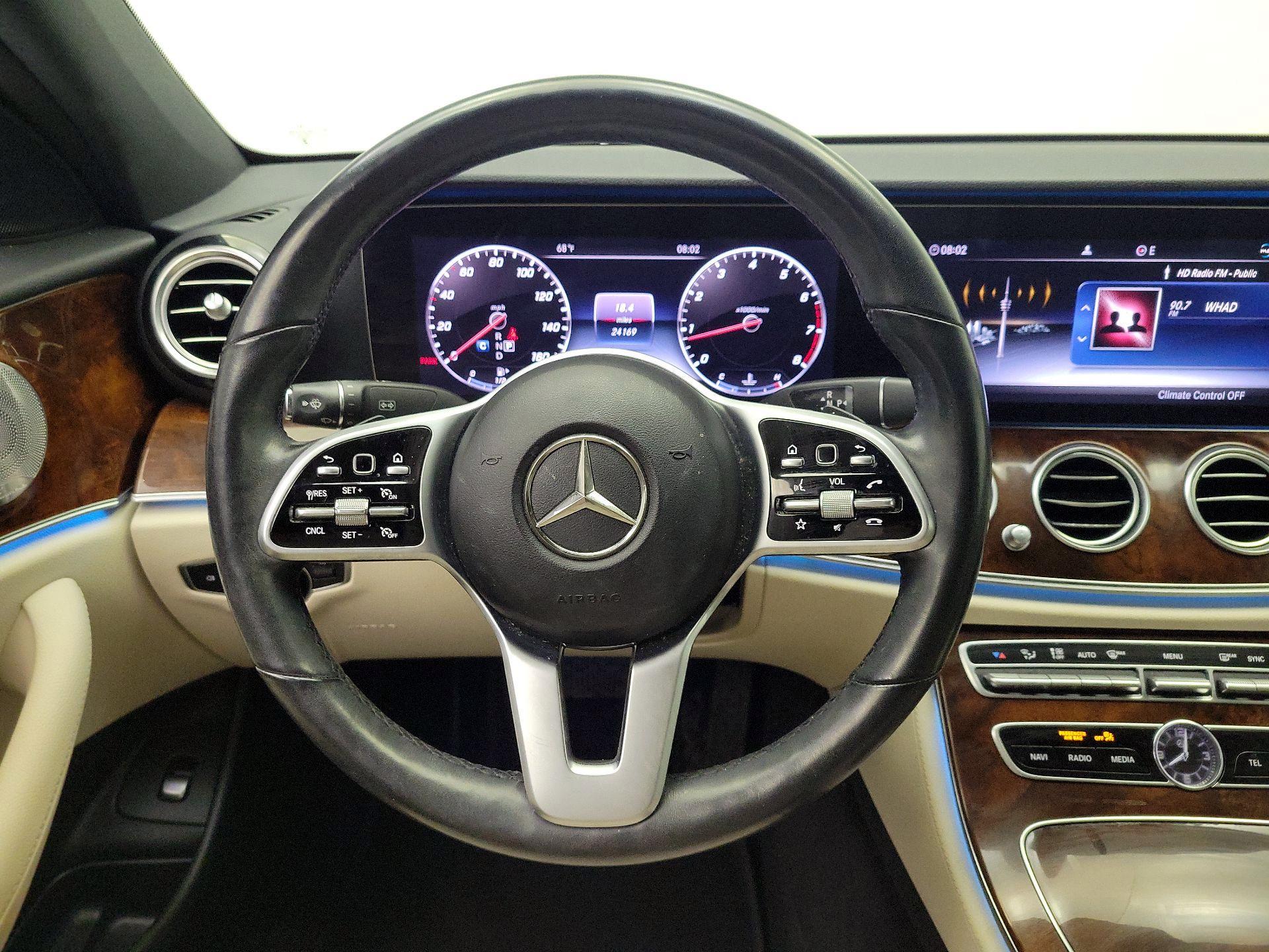 Thumbnail: 2019 Mercedes-Benz E-Class - 10