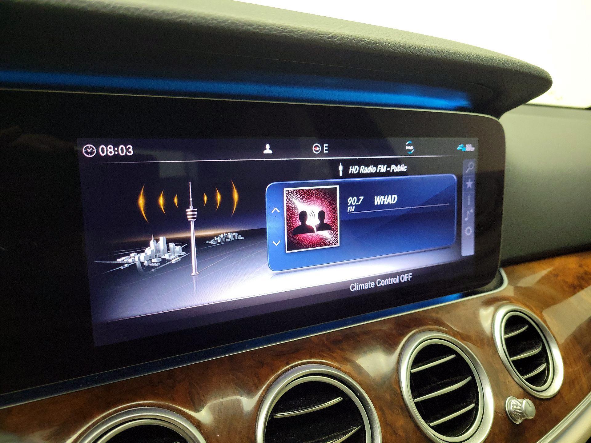 Thumbnail: 2019 Mercedes-Benz E-Class - 16