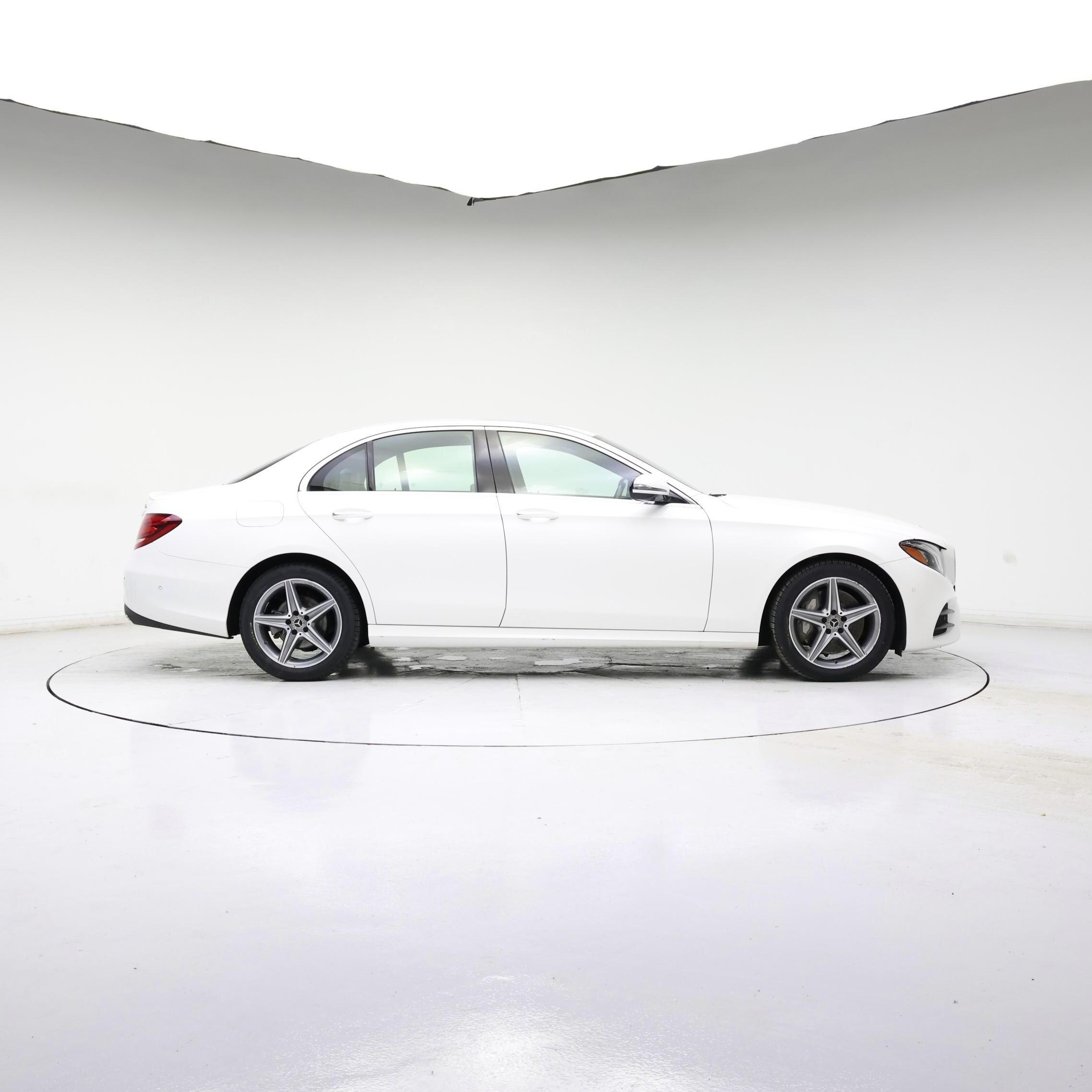 Thumbnail: 2019 Mercedes-Benz E-Class - 7