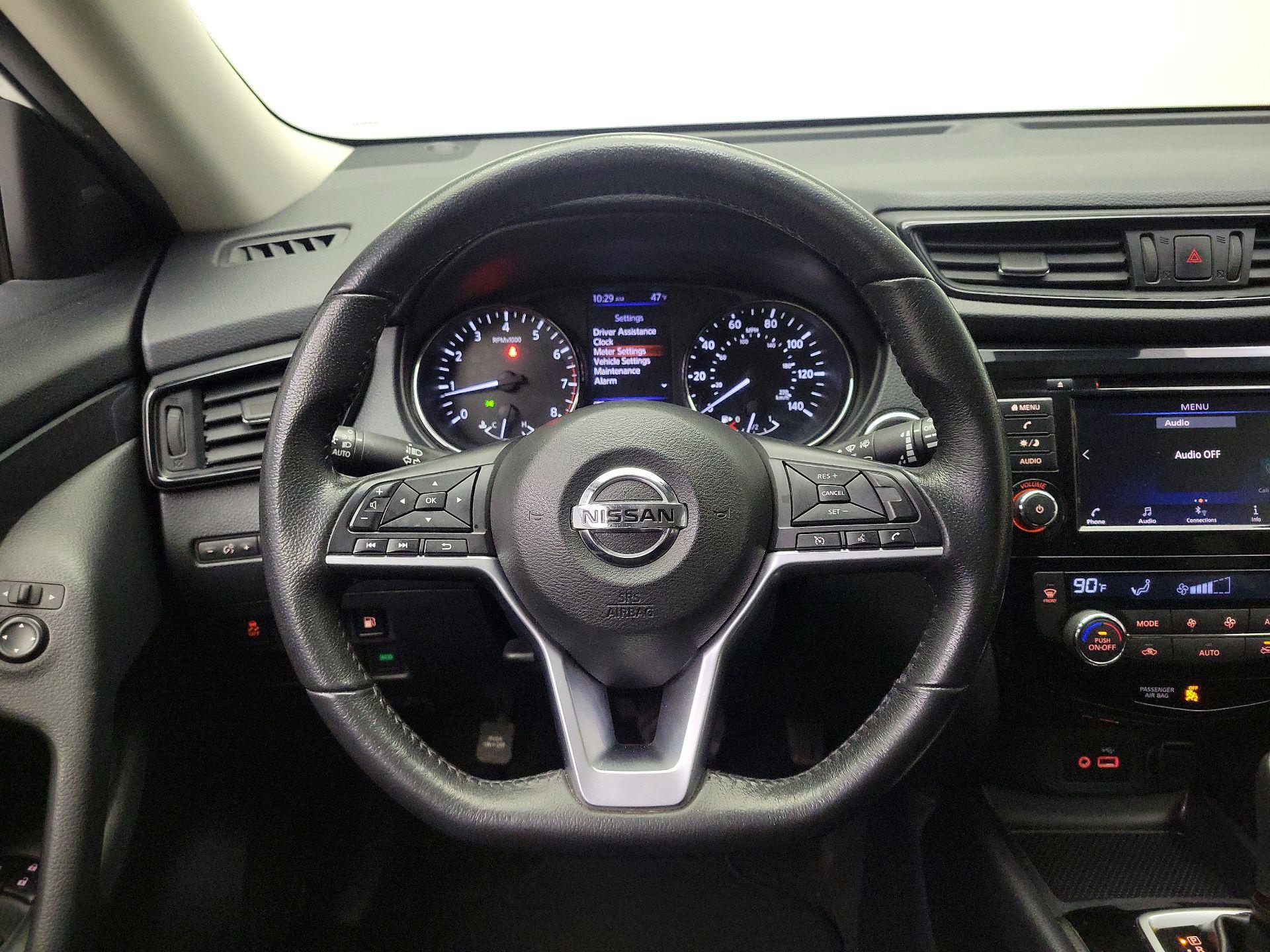 Thumbnail: 2019 Nissan Rogue - 10