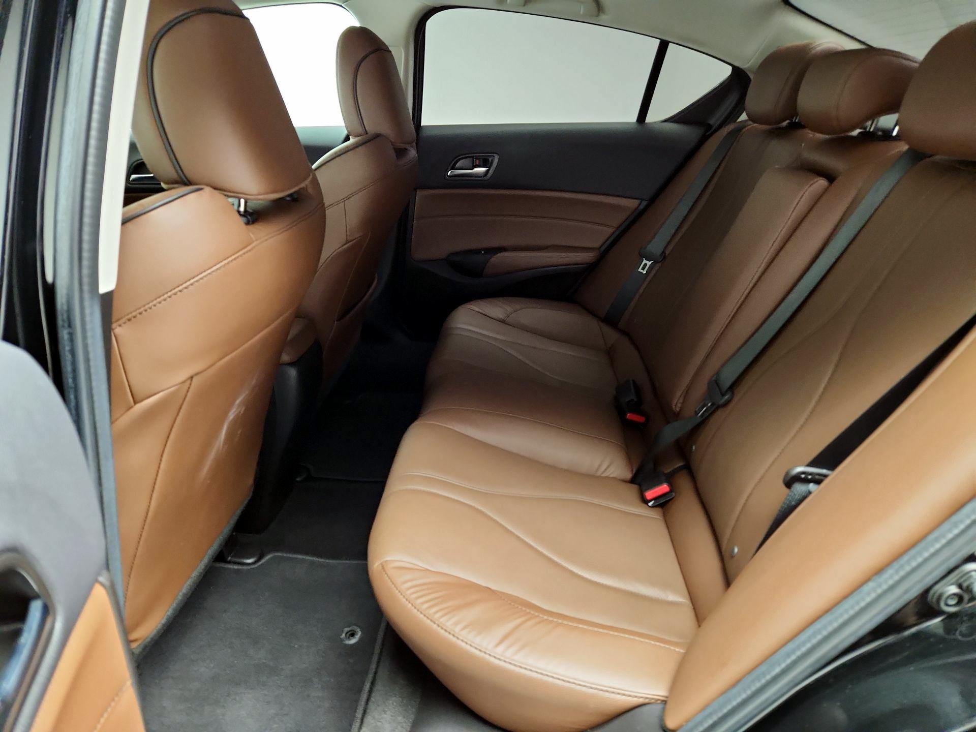 Thumbnail: 2020 Acura ILX - 19