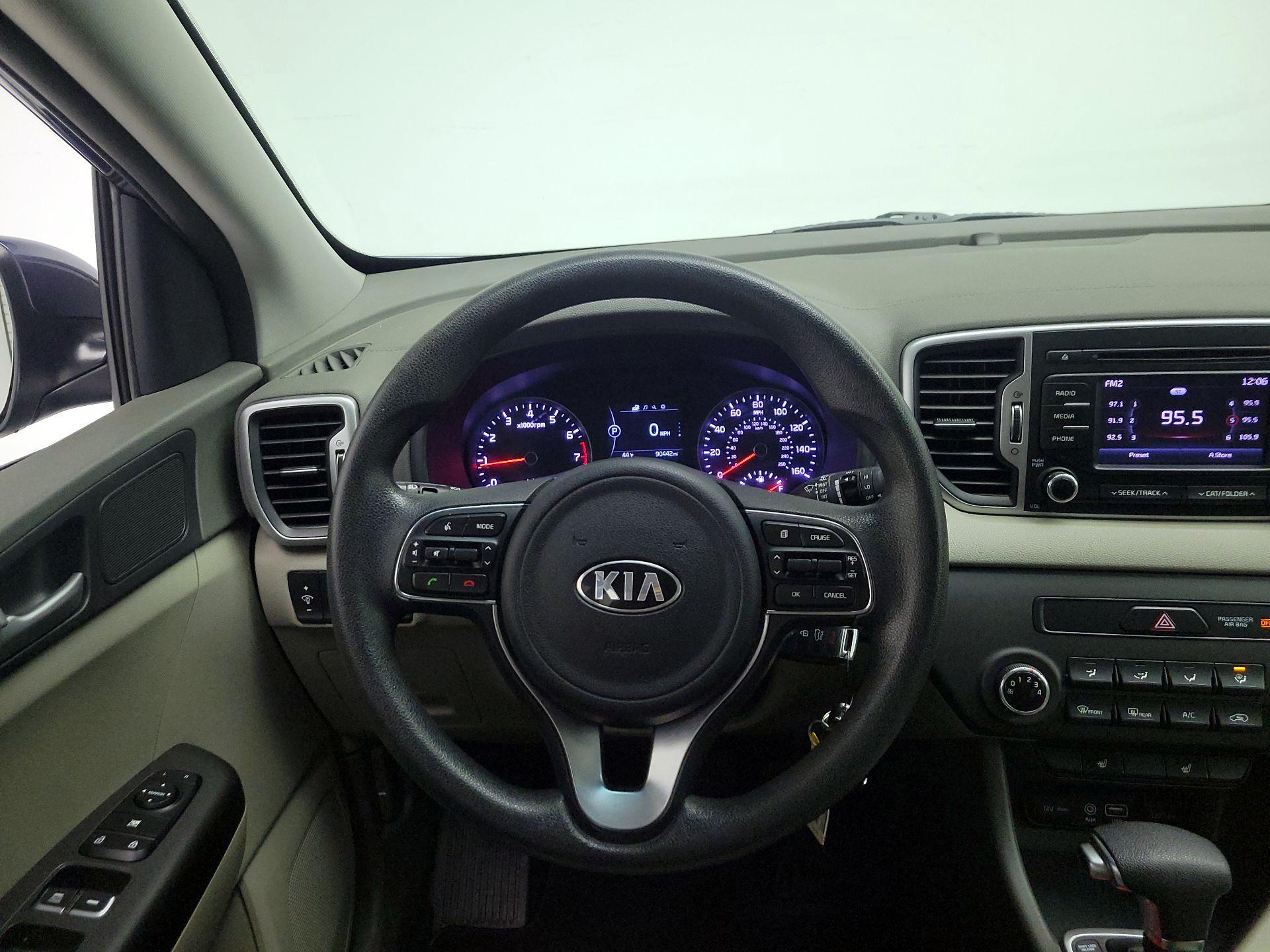 Thumbnail: 2017 Kia Sportage - 10