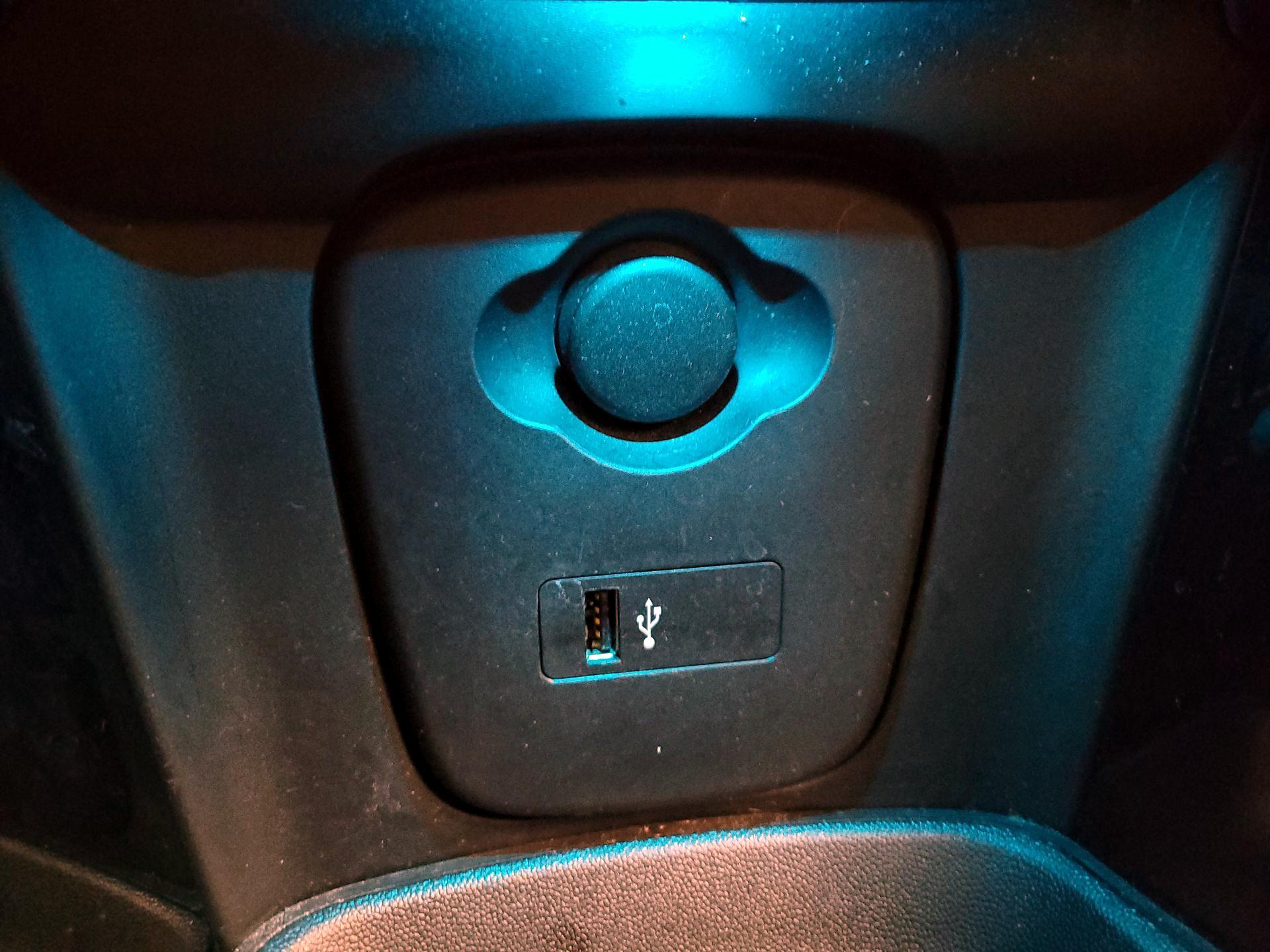 Thumbnail: 2019 MINI Cooper Hardtop - 17