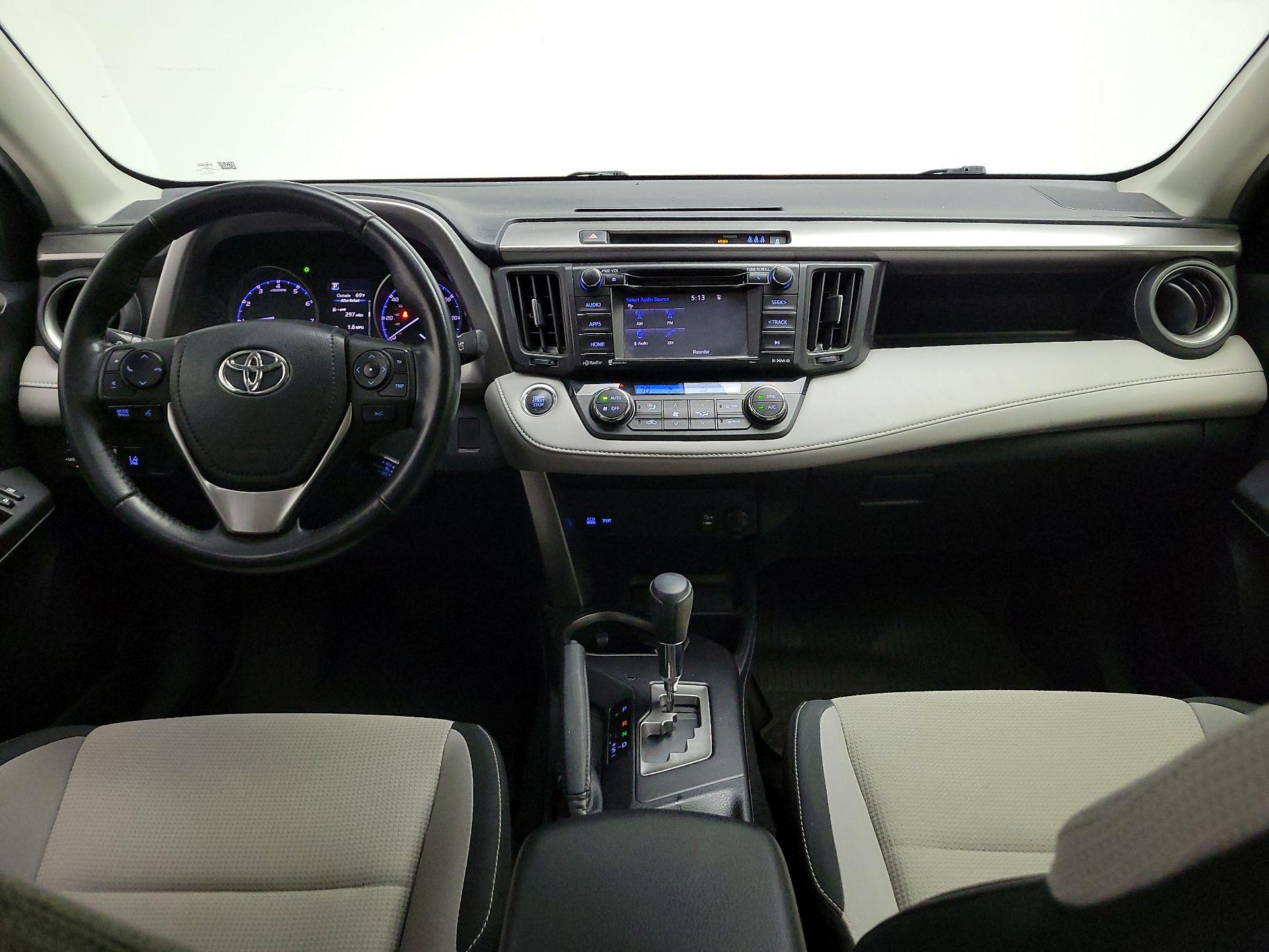 Thumbnail: 2018 Toyota RAV4 - 9