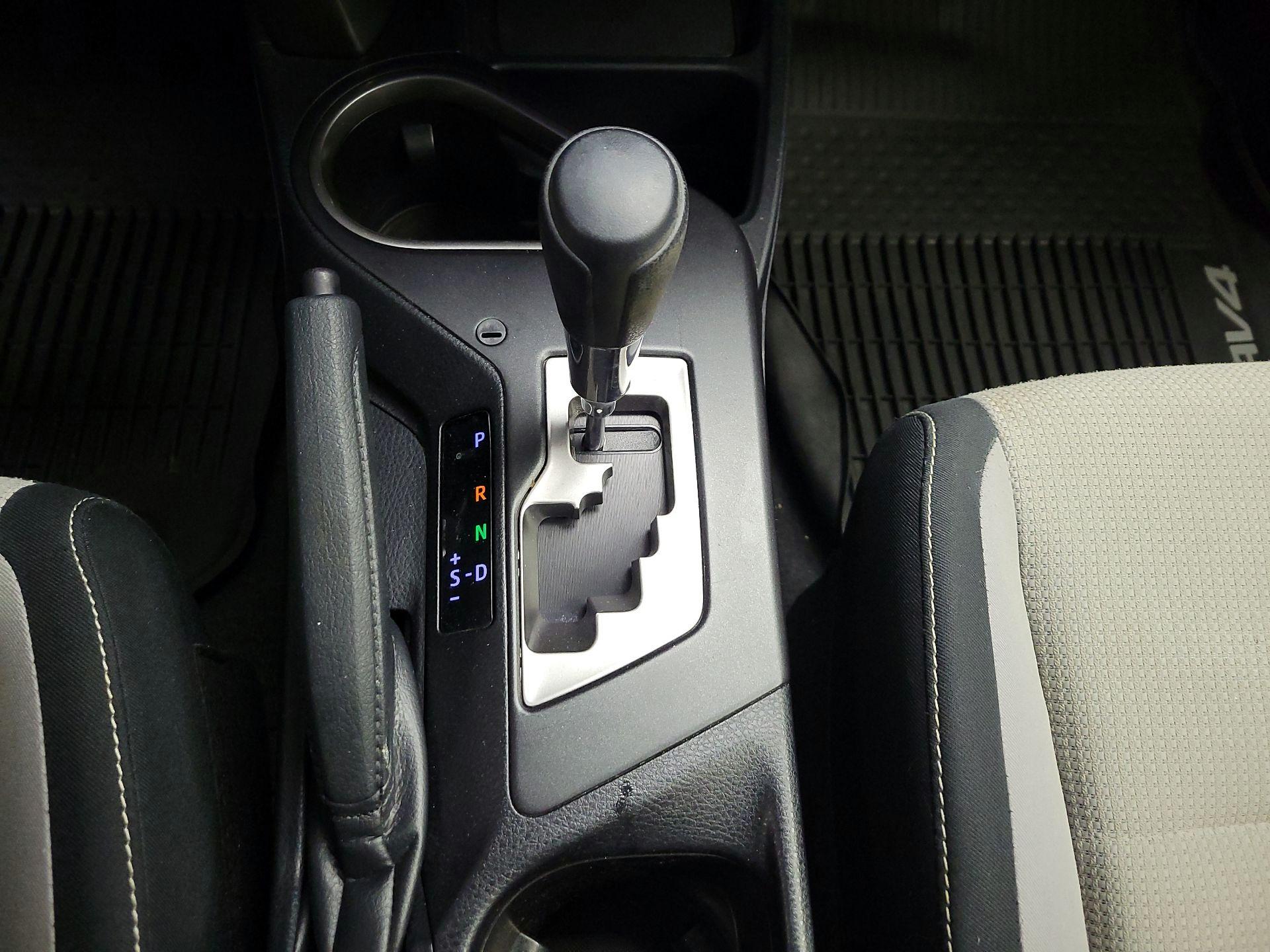 Thumbnail: 2018 Toyota RAV4 - 17