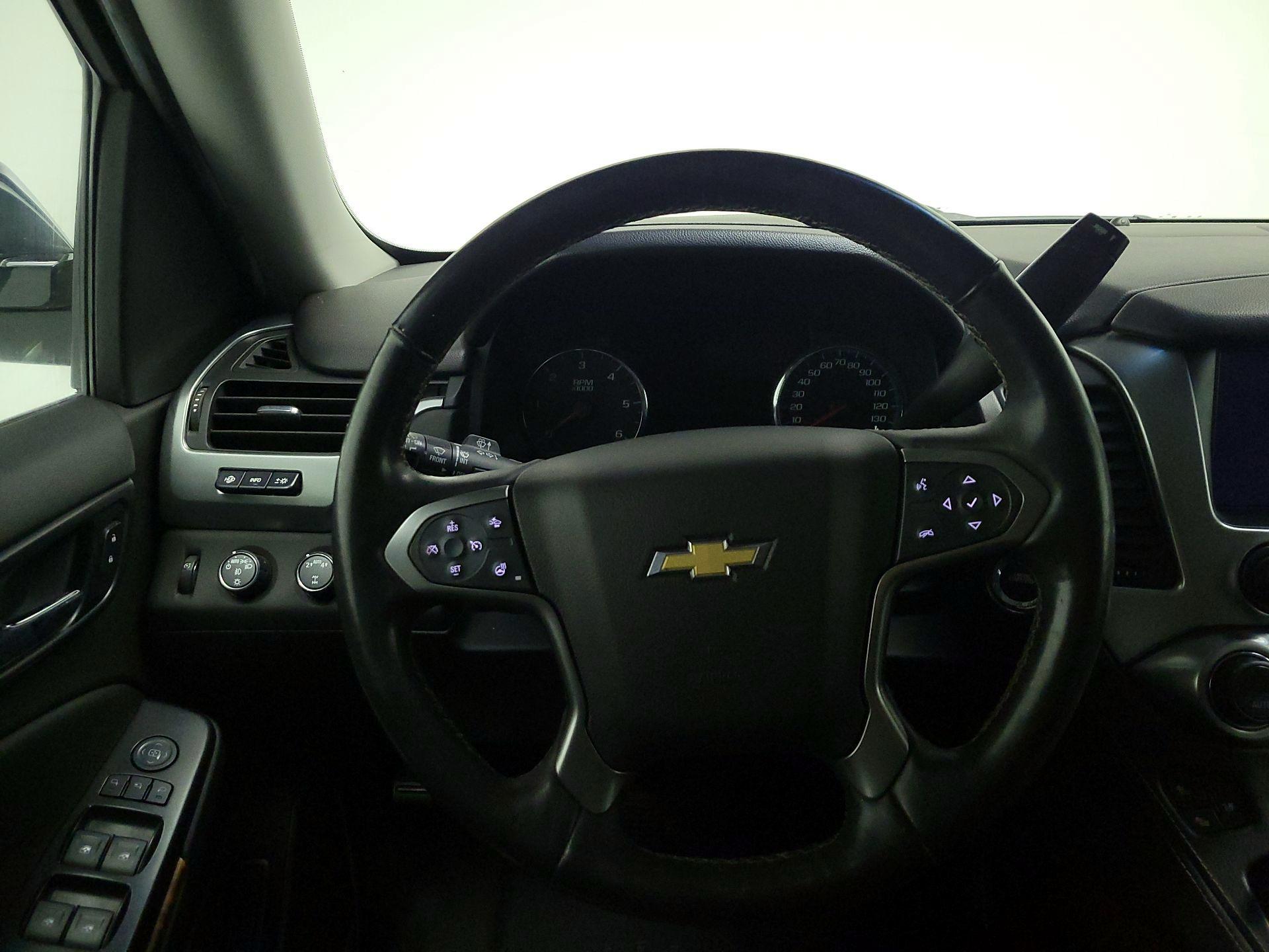 Thumbnail: 2017 Chevrolet Tahoe - 10