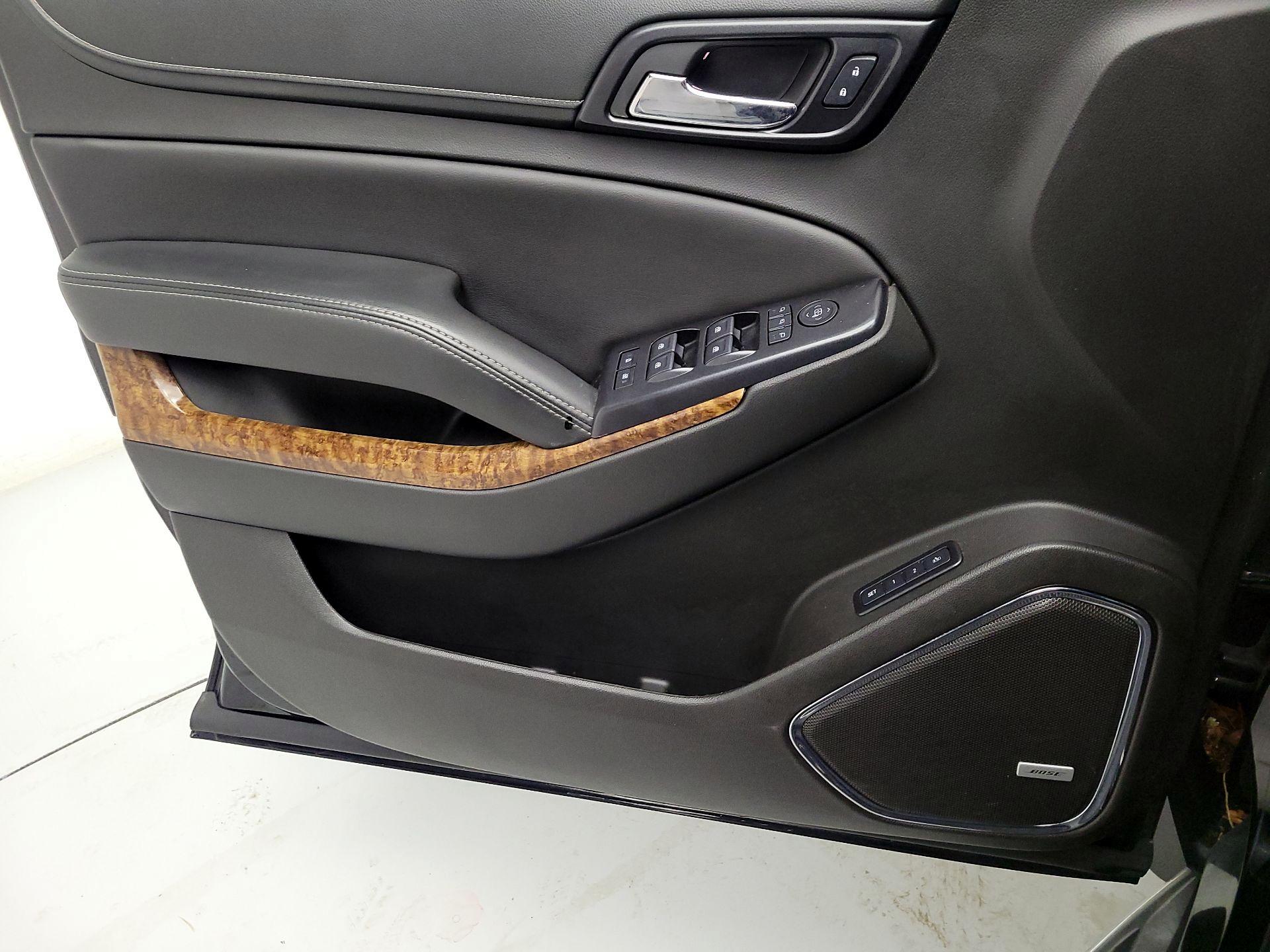 Thumbnail: 2017 Chevrolet Tahoe - 12