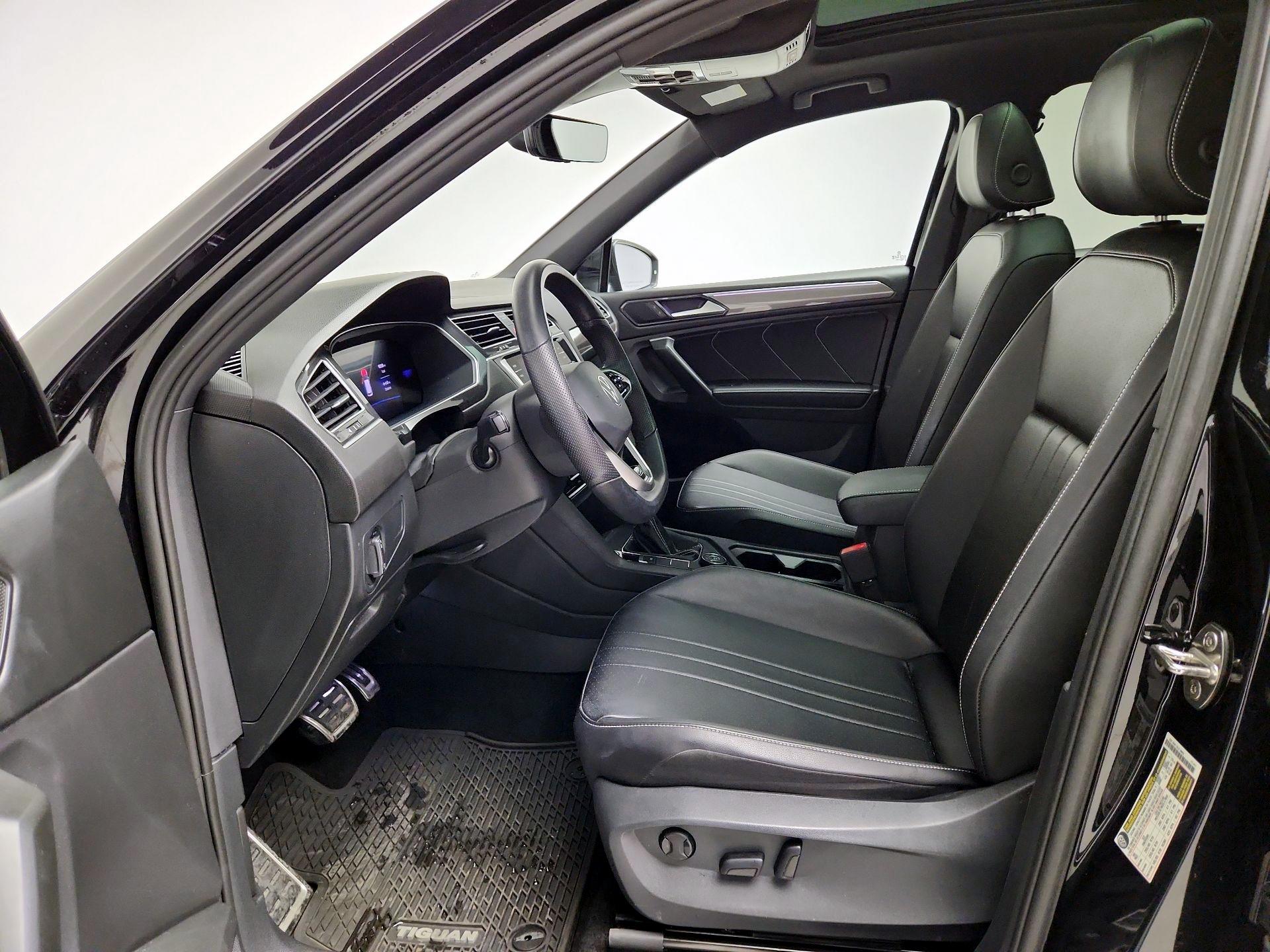 Thumbnail: 2024 Volkswagen Tiguan - 11