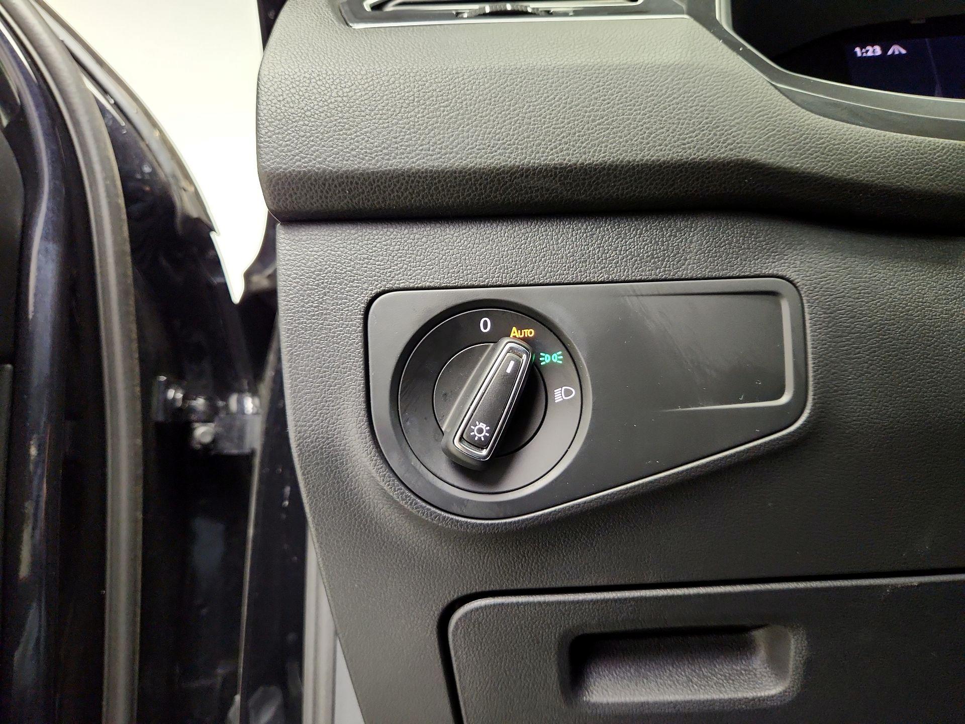 Thumbnail: 2024 Volkswagen Tiguan - 13