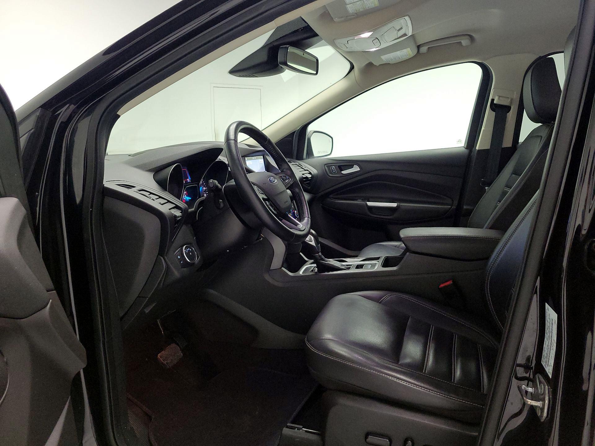 Thumbnail: 2019 Ford Escape - 11