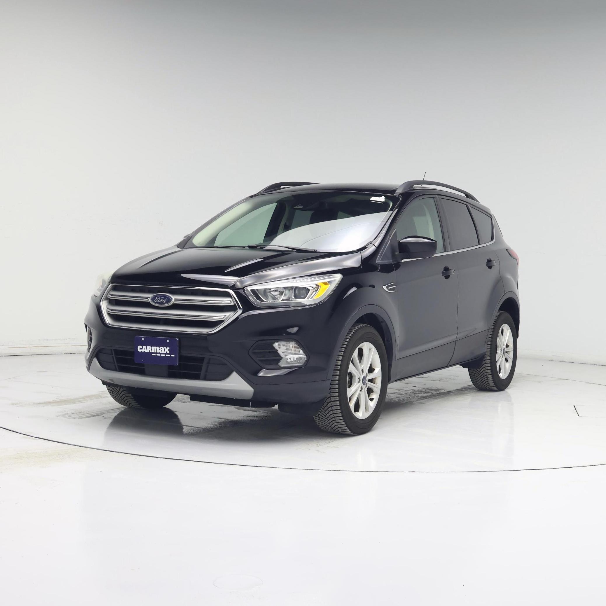 Thumbnail: 2019 Ford Escape - 4