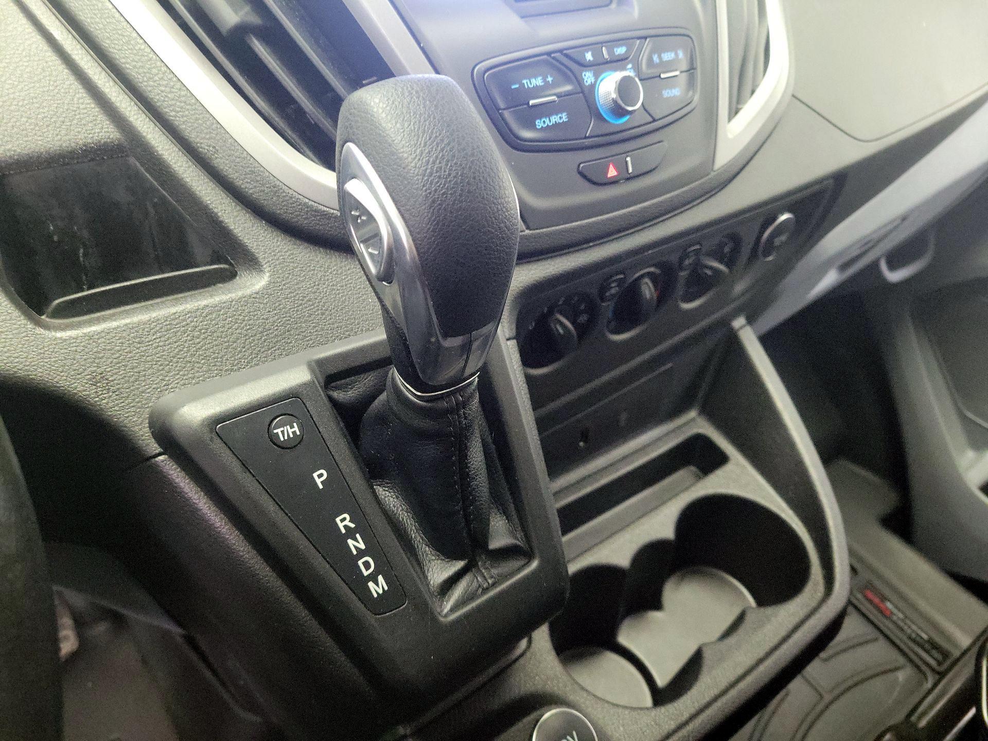 Thumbnail: 2019 Ford Transit Series - 18