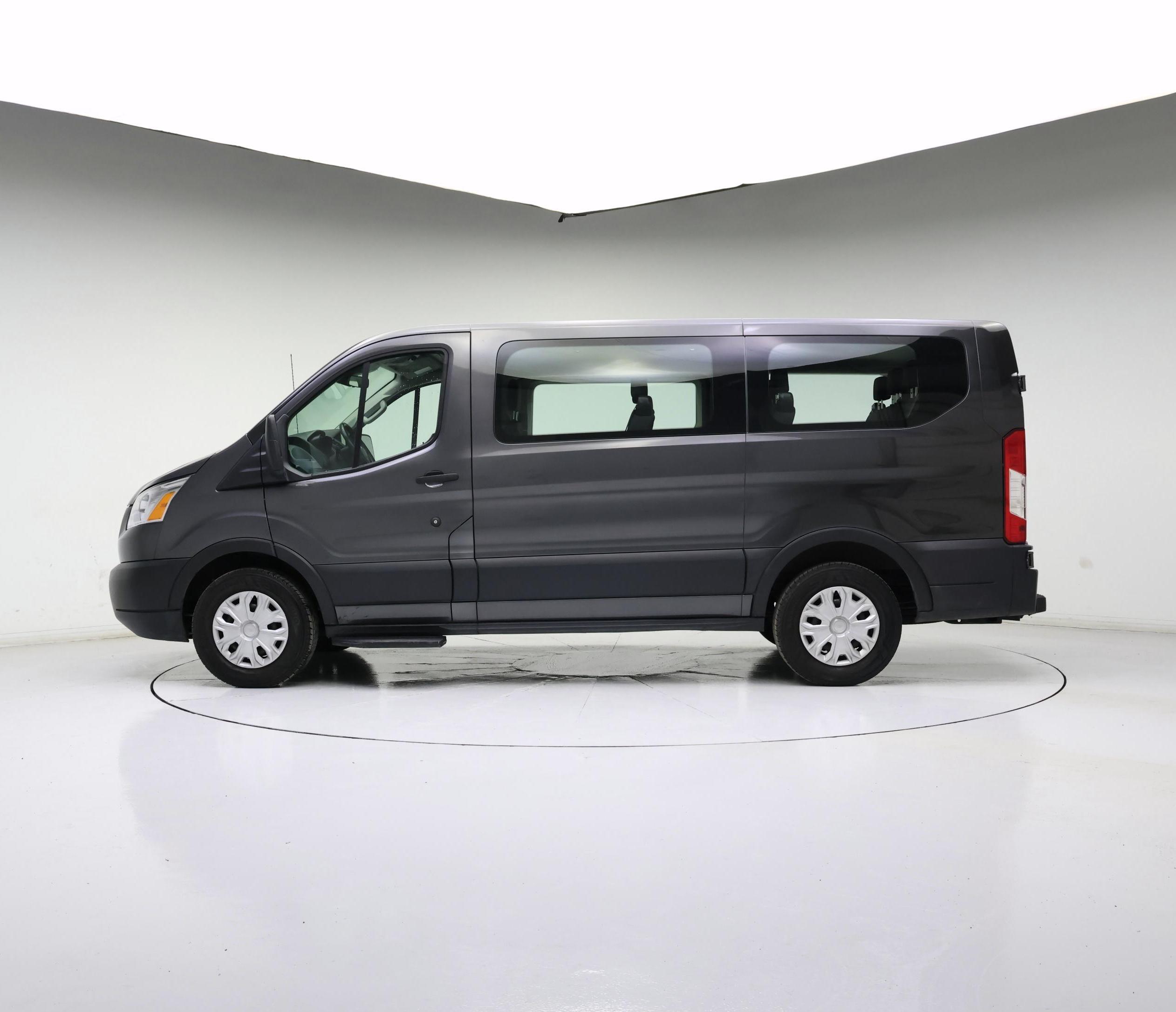 Thumbnail: 2019 Ford Transit Series - 3