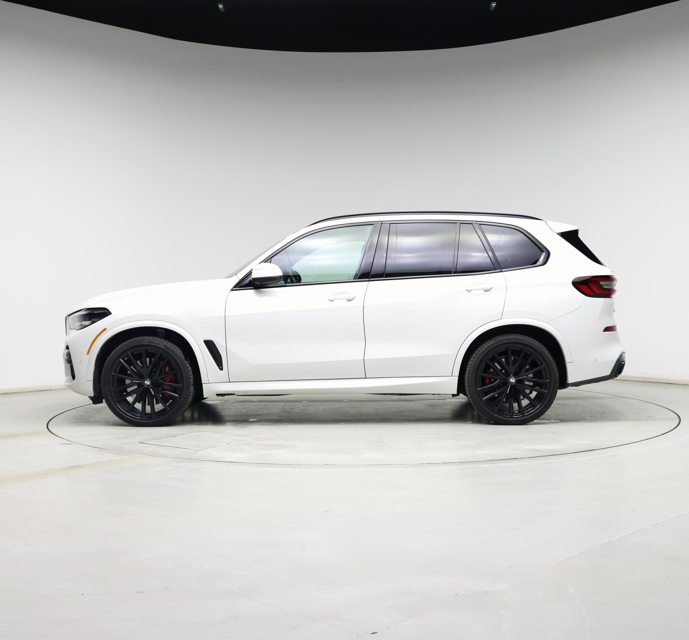 Thumbnail: 2022 BMW X5 - 3