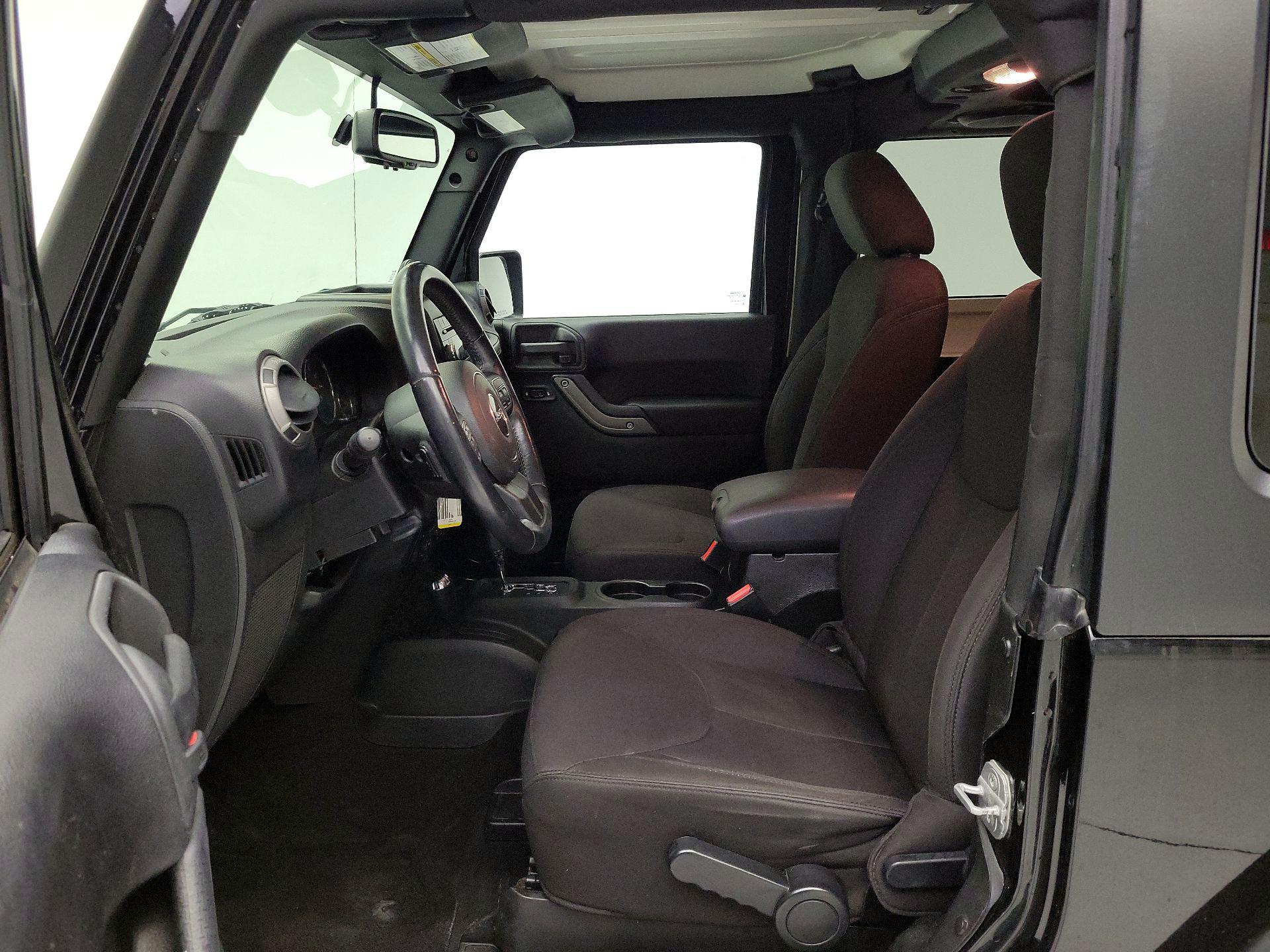 Thumbnail: 2014 Jeep Wrangler - 11