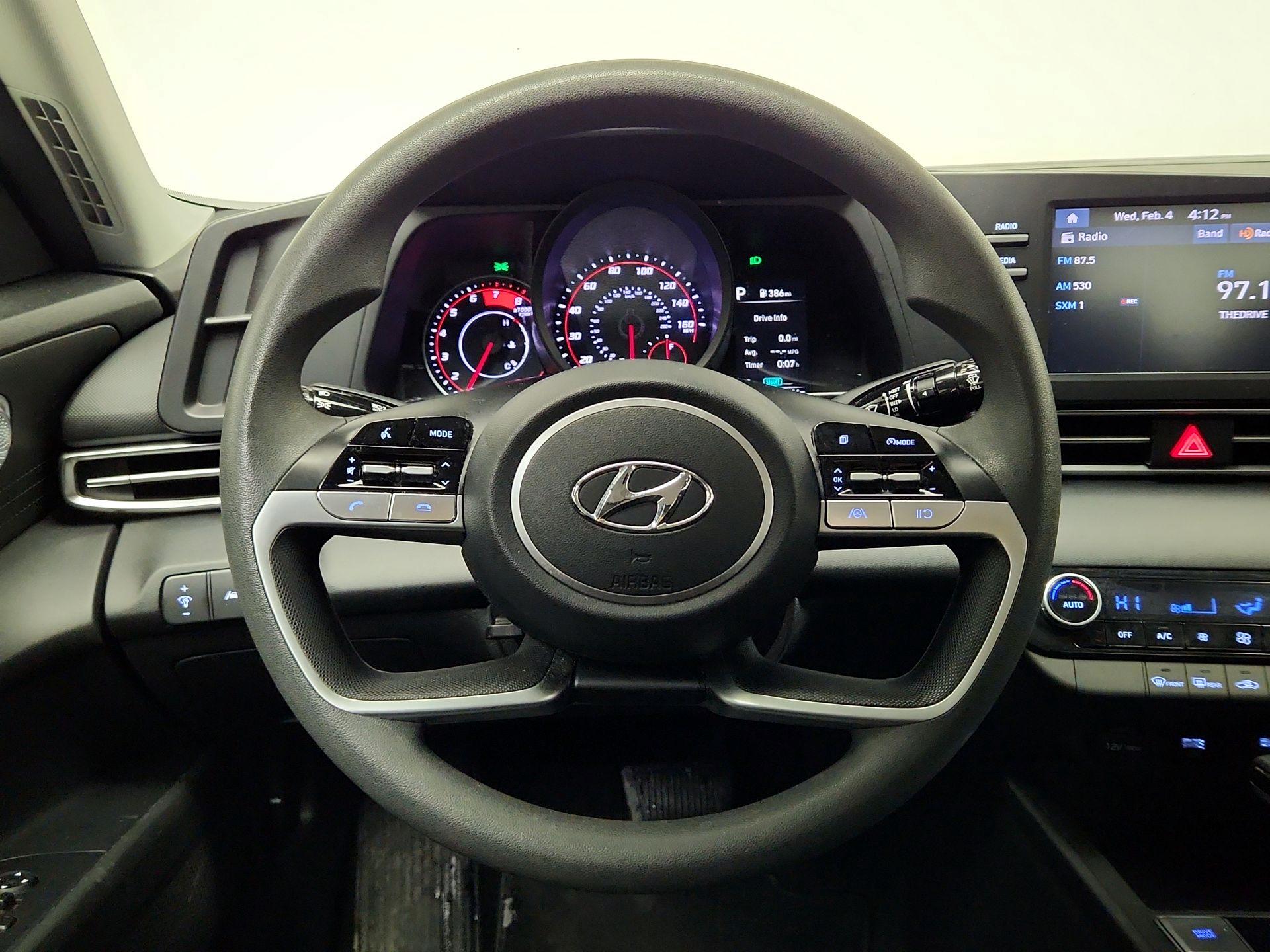 Thumbnail: 2023 Hyundai Elantra - 10