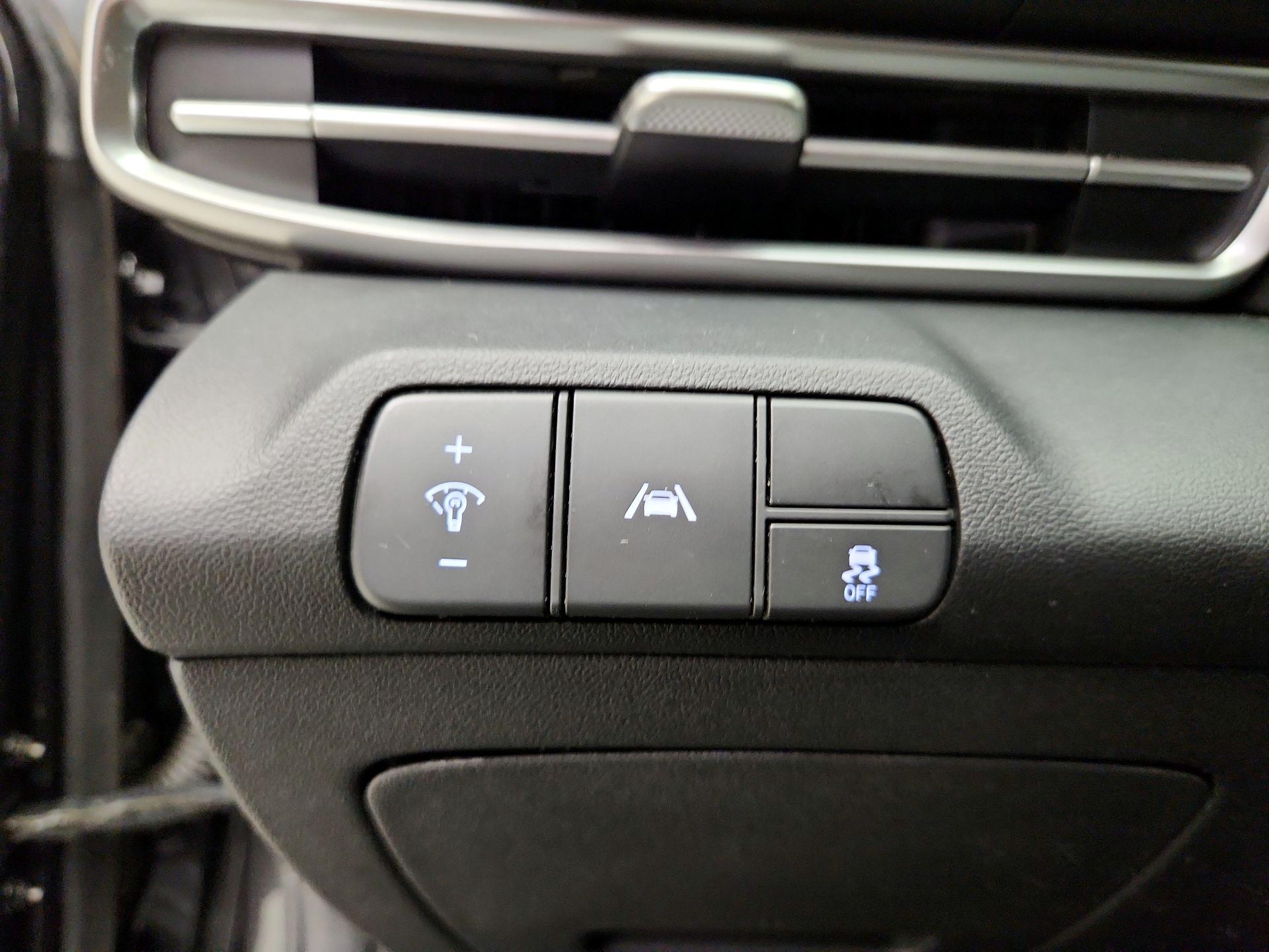 Thumbnail: 2023 Hyundai Elantra - 13