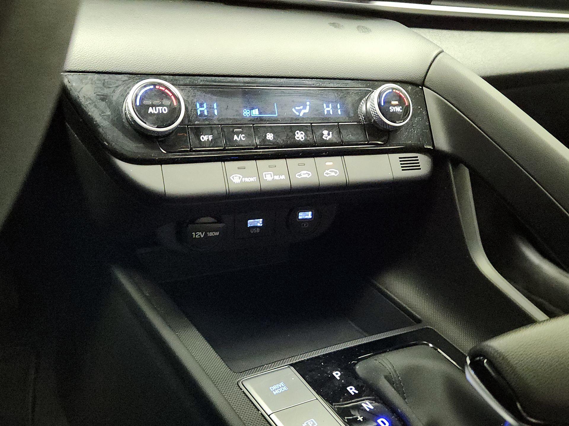 Thumbnail: 2023 Hyundai Elantra - 18