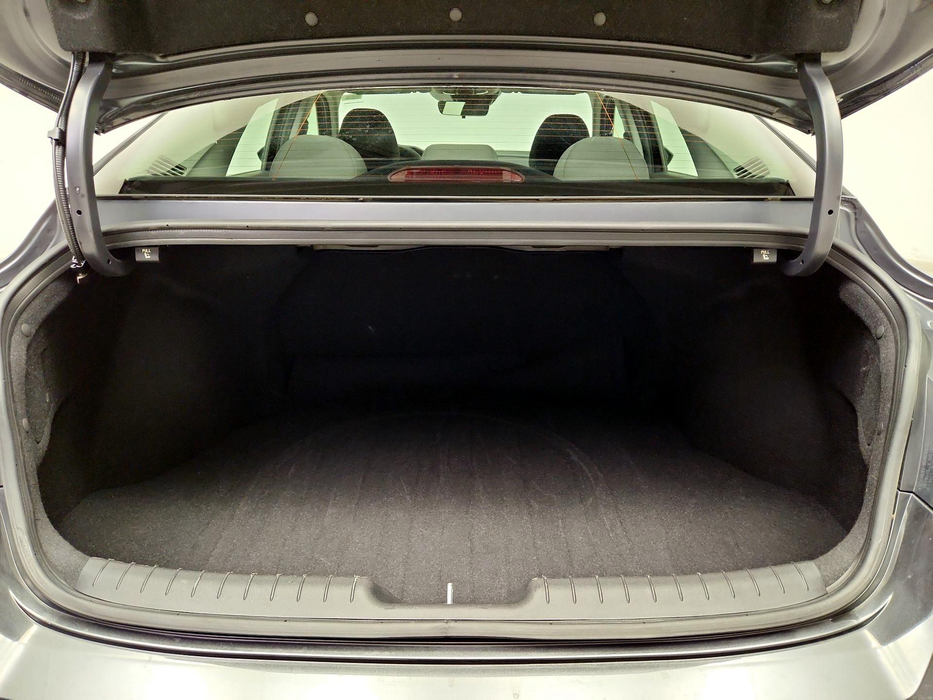 Thumbnail: 2023 Hyundai Elantra - 20