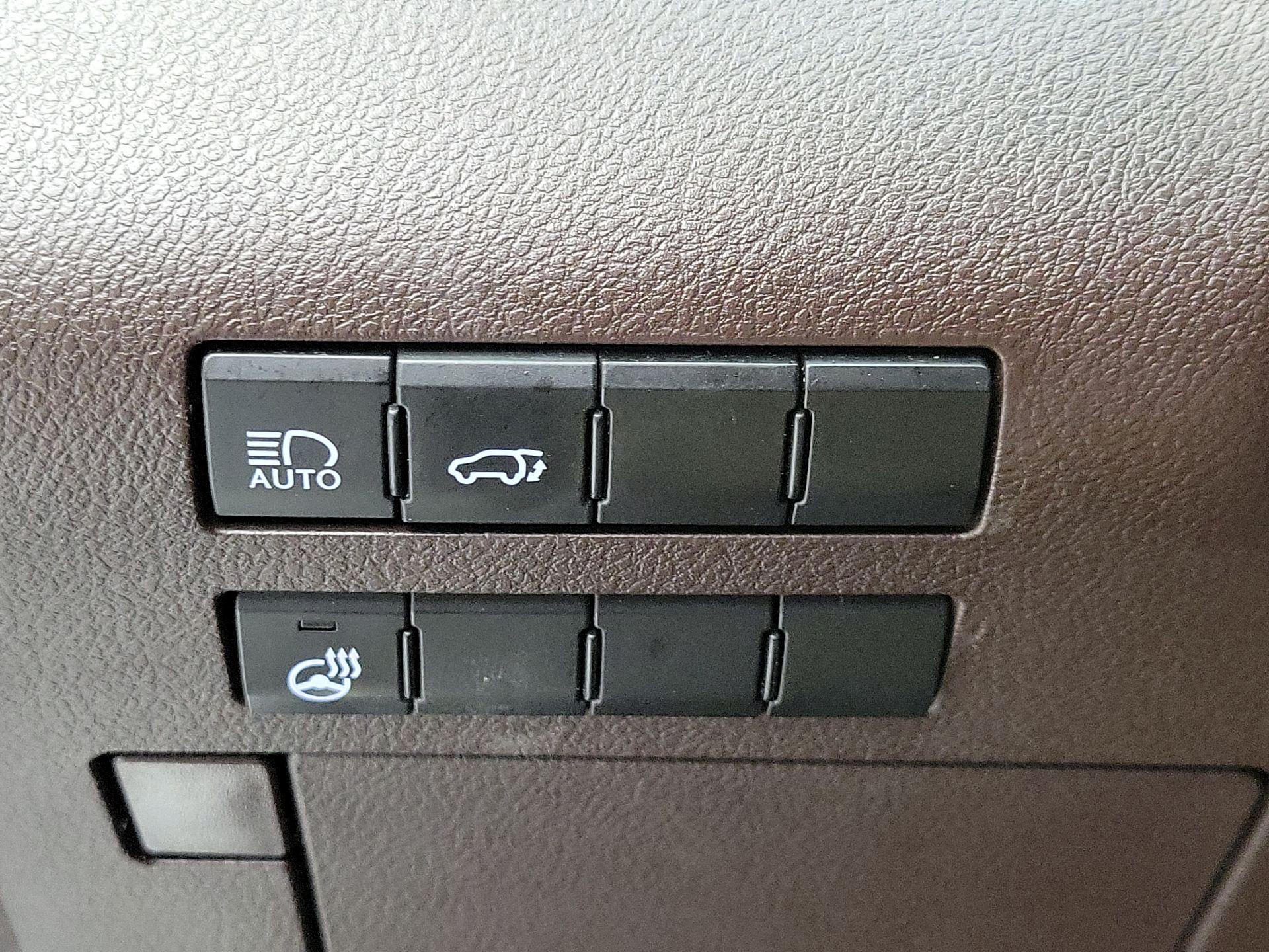 Thumbnail: 2017 Lexus RX - 13