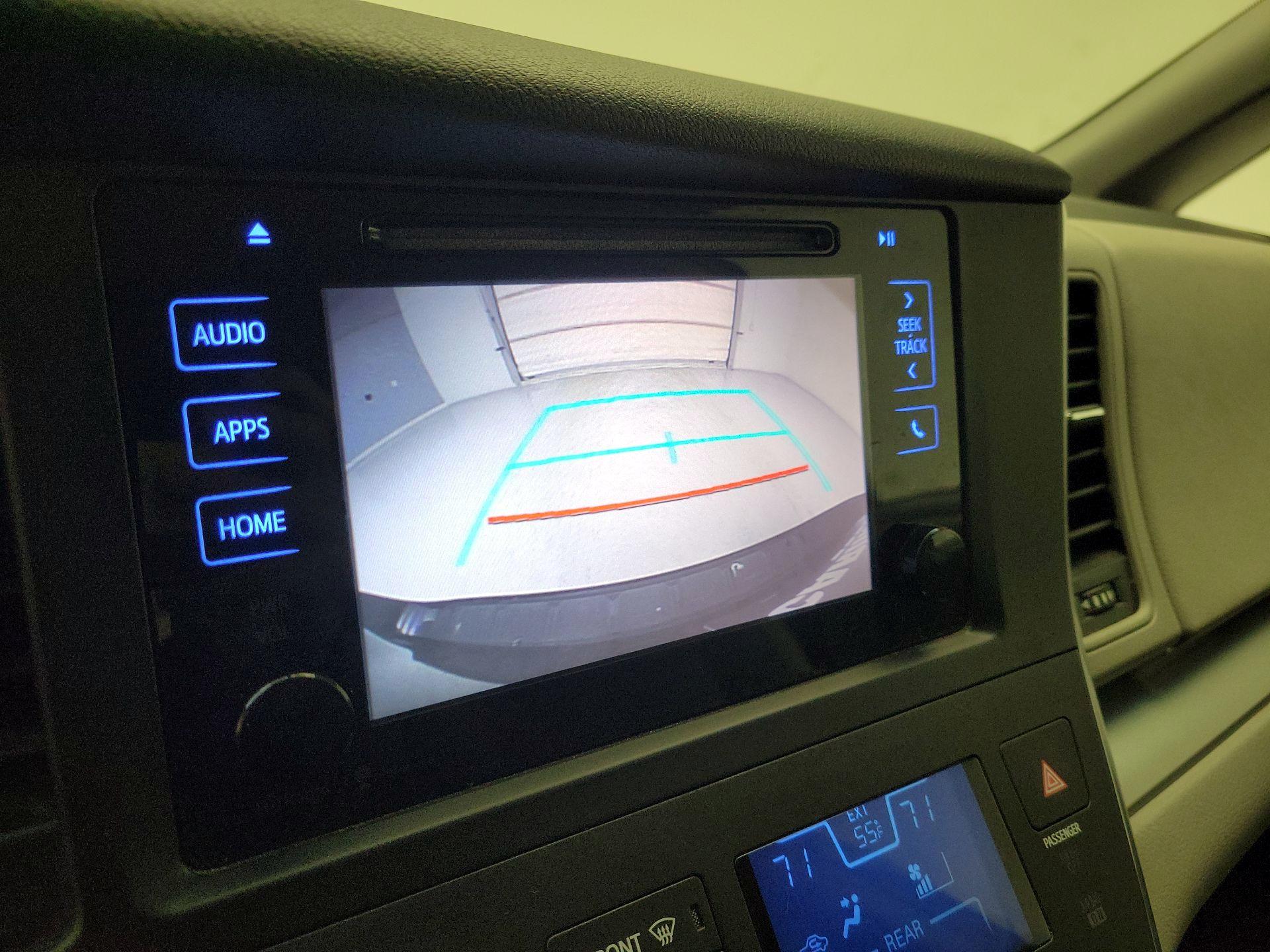 Thumbnail: 2015 Toyota Sienna - 13