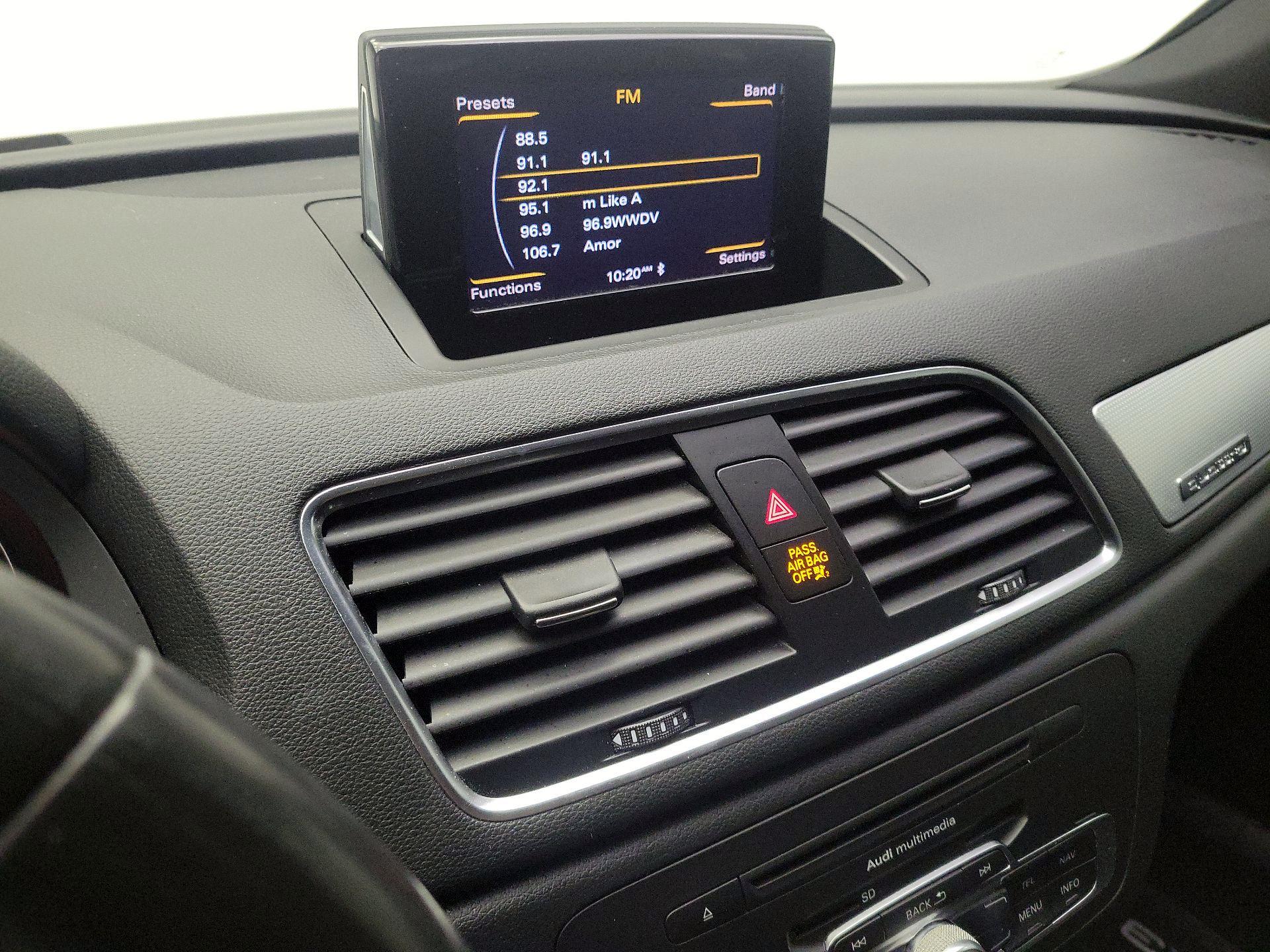 Thumbnail: 2015 Audi Q3 - 15