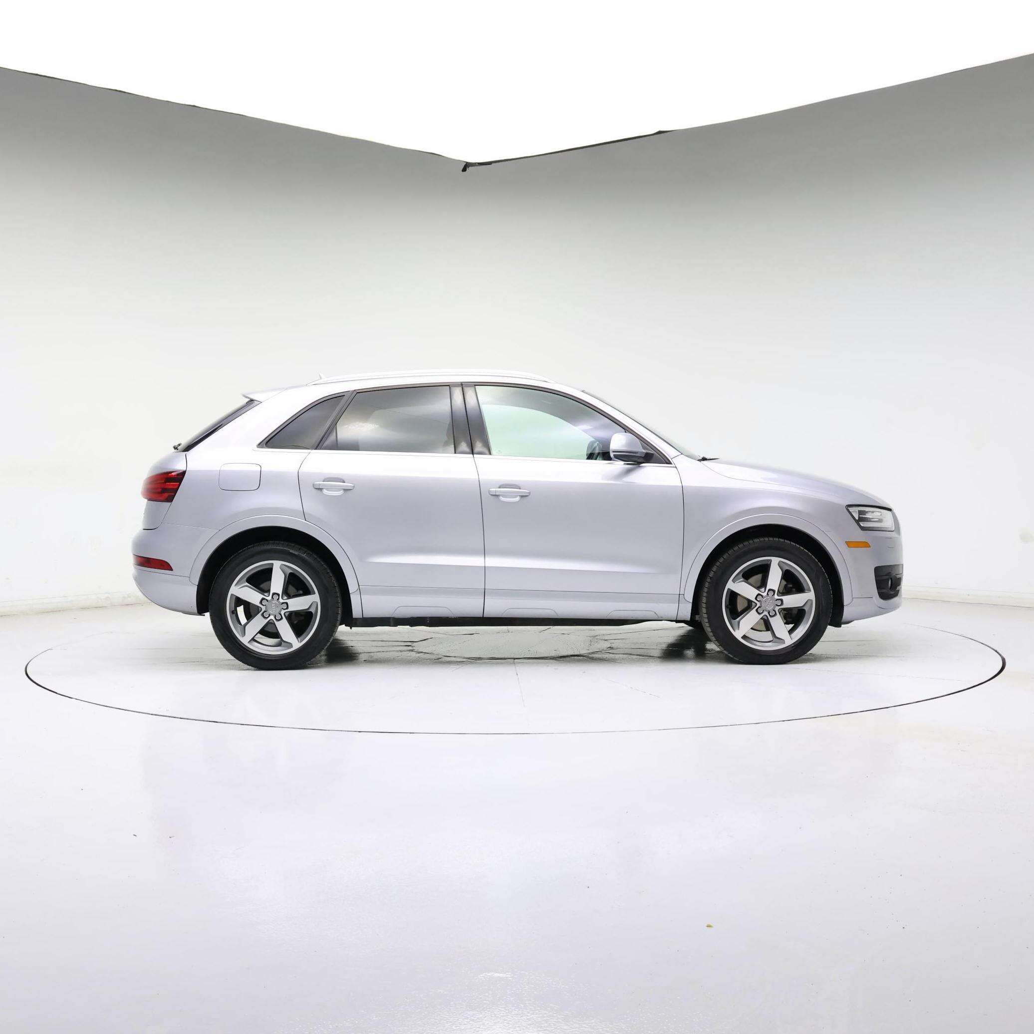 Thumbnail: 2015 Audi Q3 - 3