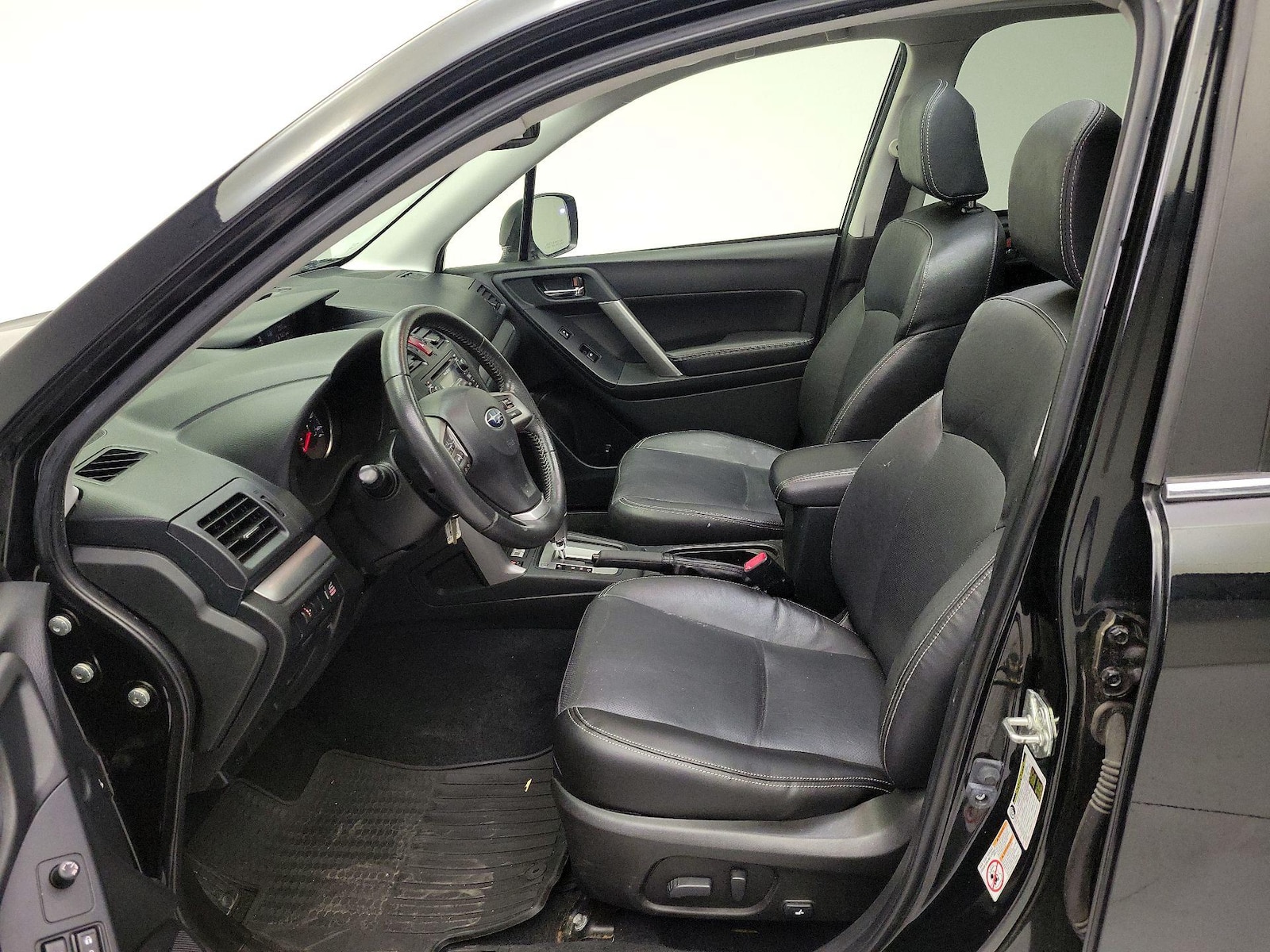 2015 Subaru Forester i Limited - Photo 12