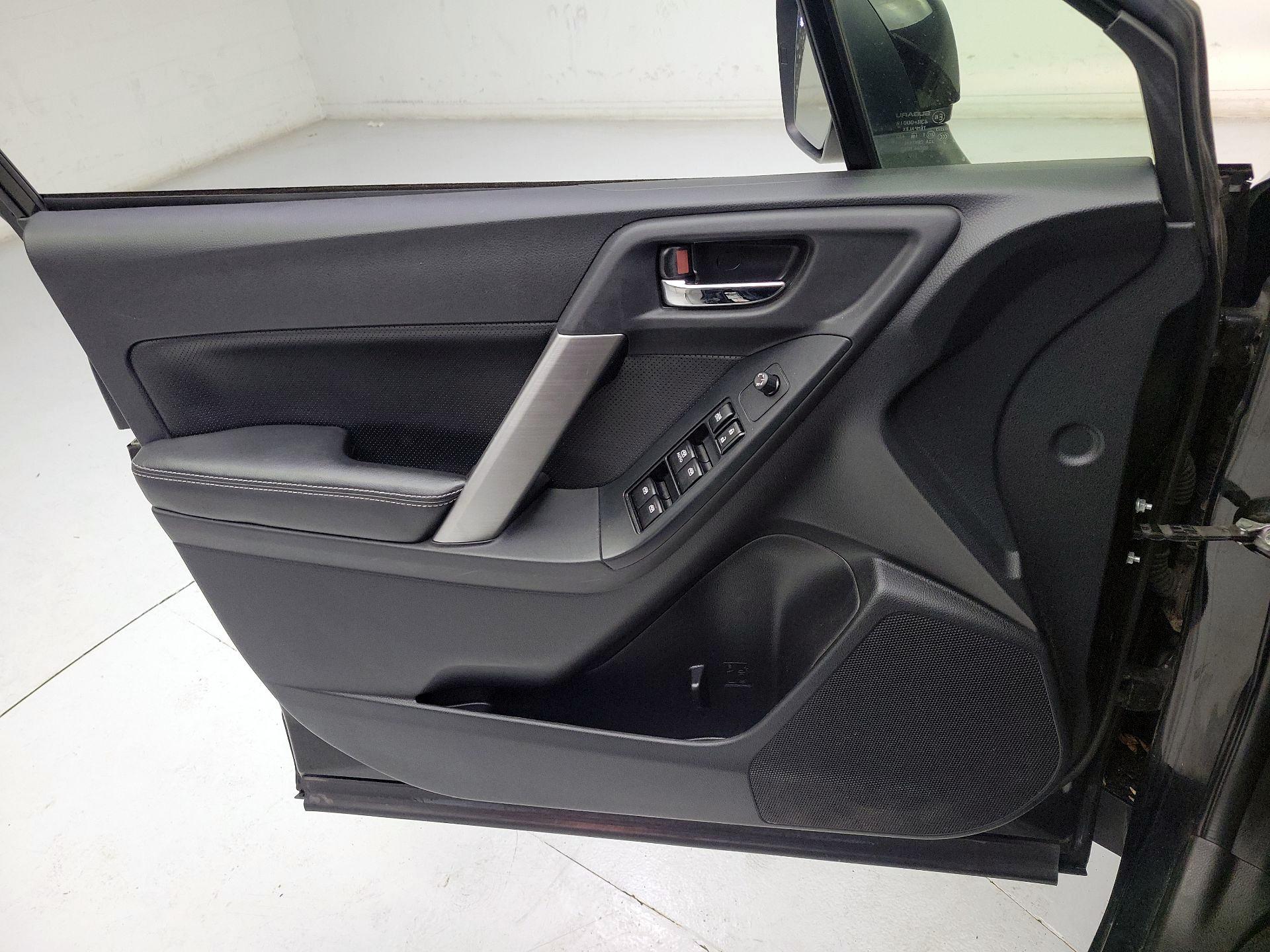 Thumbnail: 2015 Subaru Forester - 12