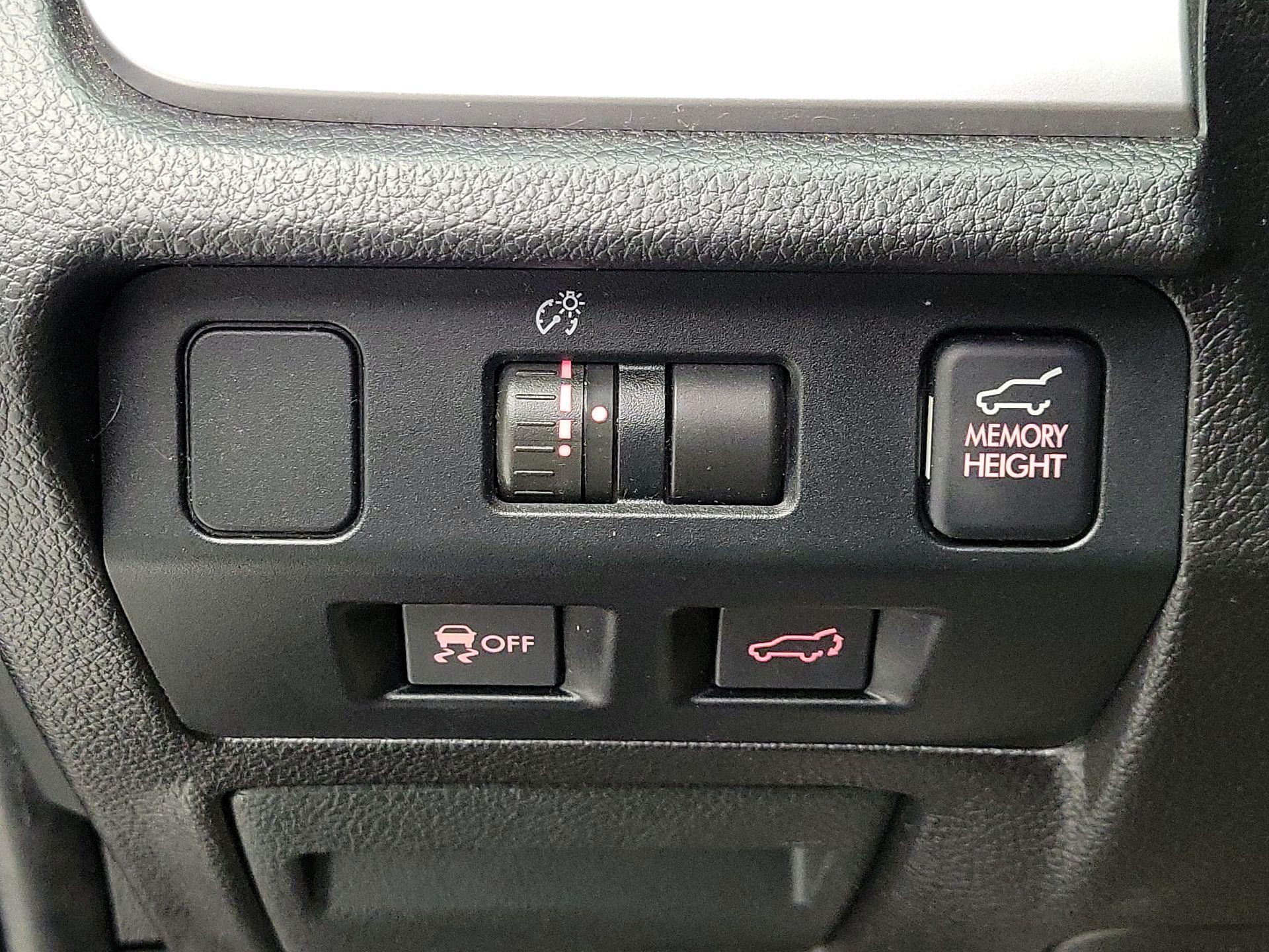 Thumbnail: 2015 Subaru Forester - 13