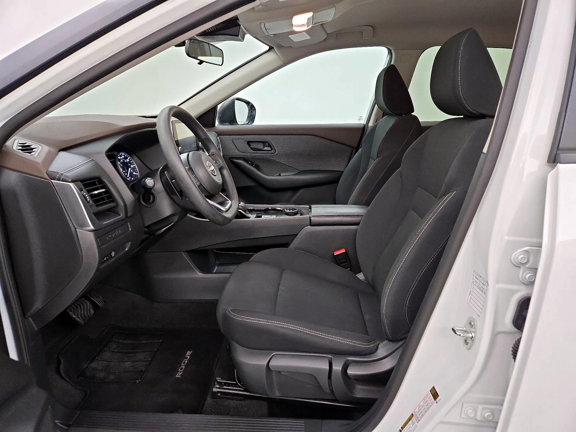 Thumbnail: 2023 Nissan Rogue - 11