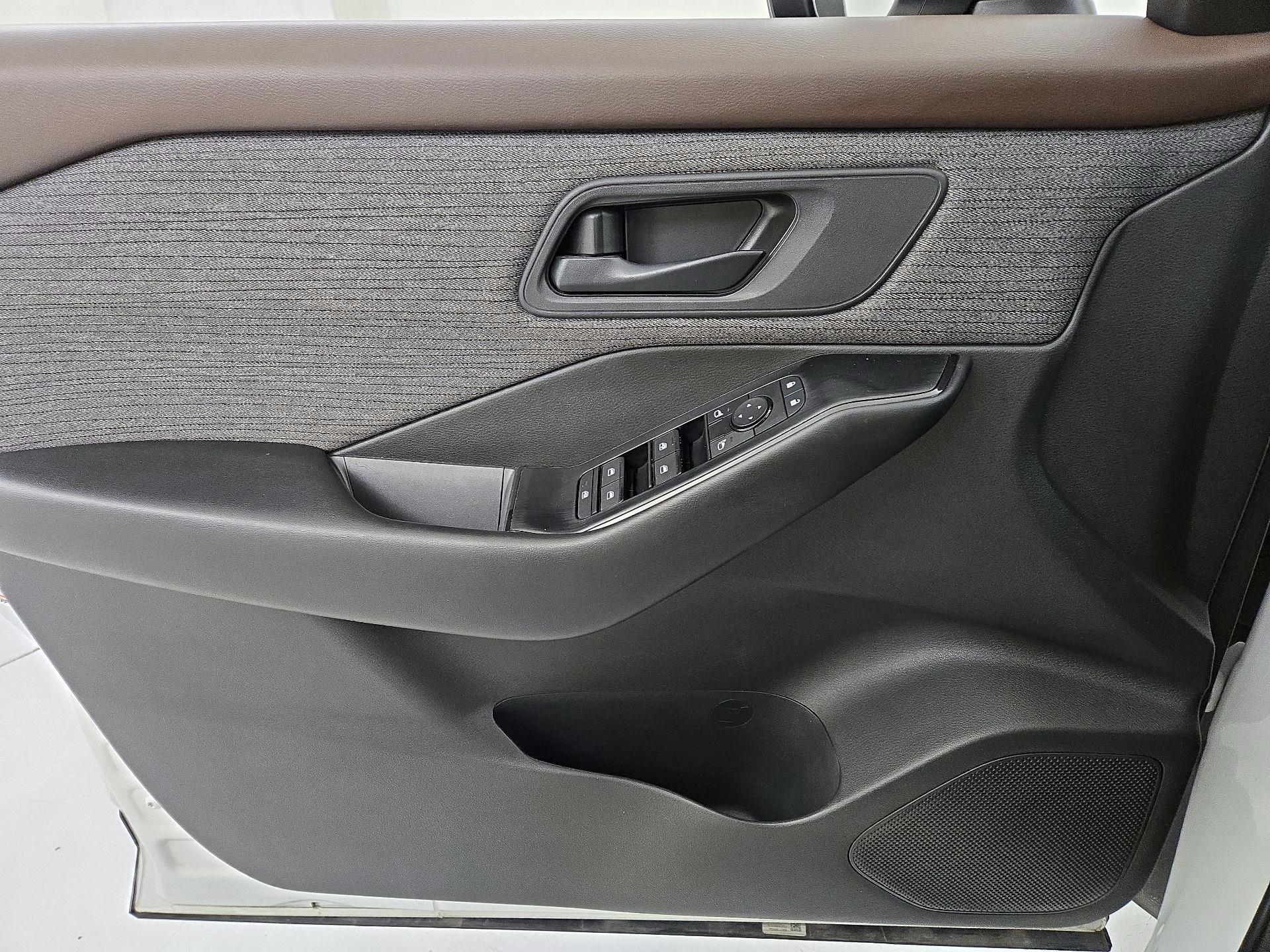 Thumbnail: 2023 Nissan Rogue - 12