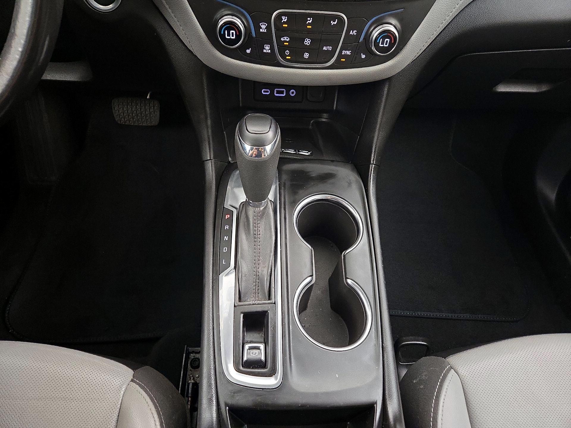 Thumbnail: 2020 Chevrolet Equinox - 16