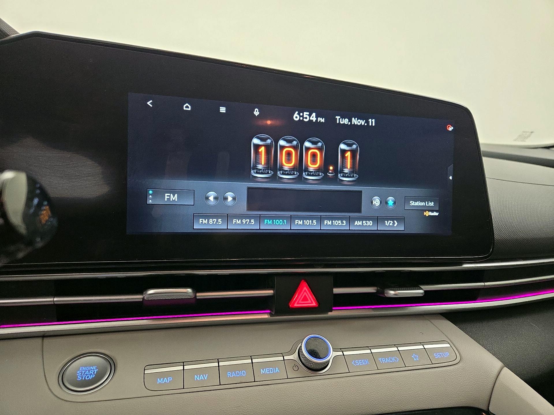 Thumbnail: 2023 Hyundai Elantra - 16