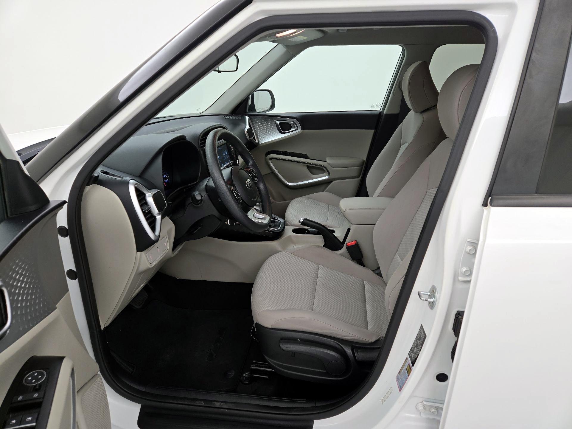 Thumbnail: 2020 Kia Soul - 11