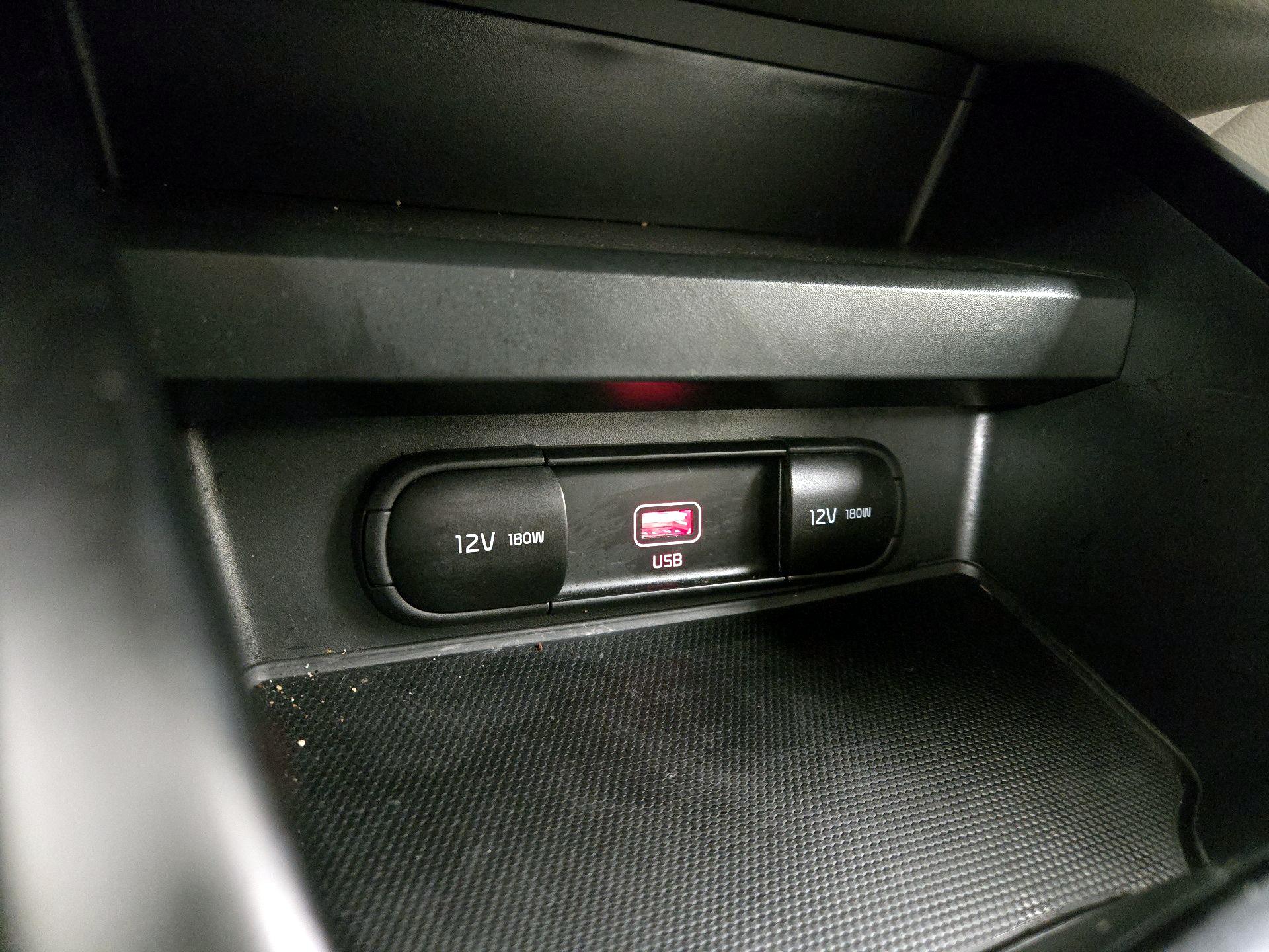 Thumbnail: 2020 Kia Soul - 18