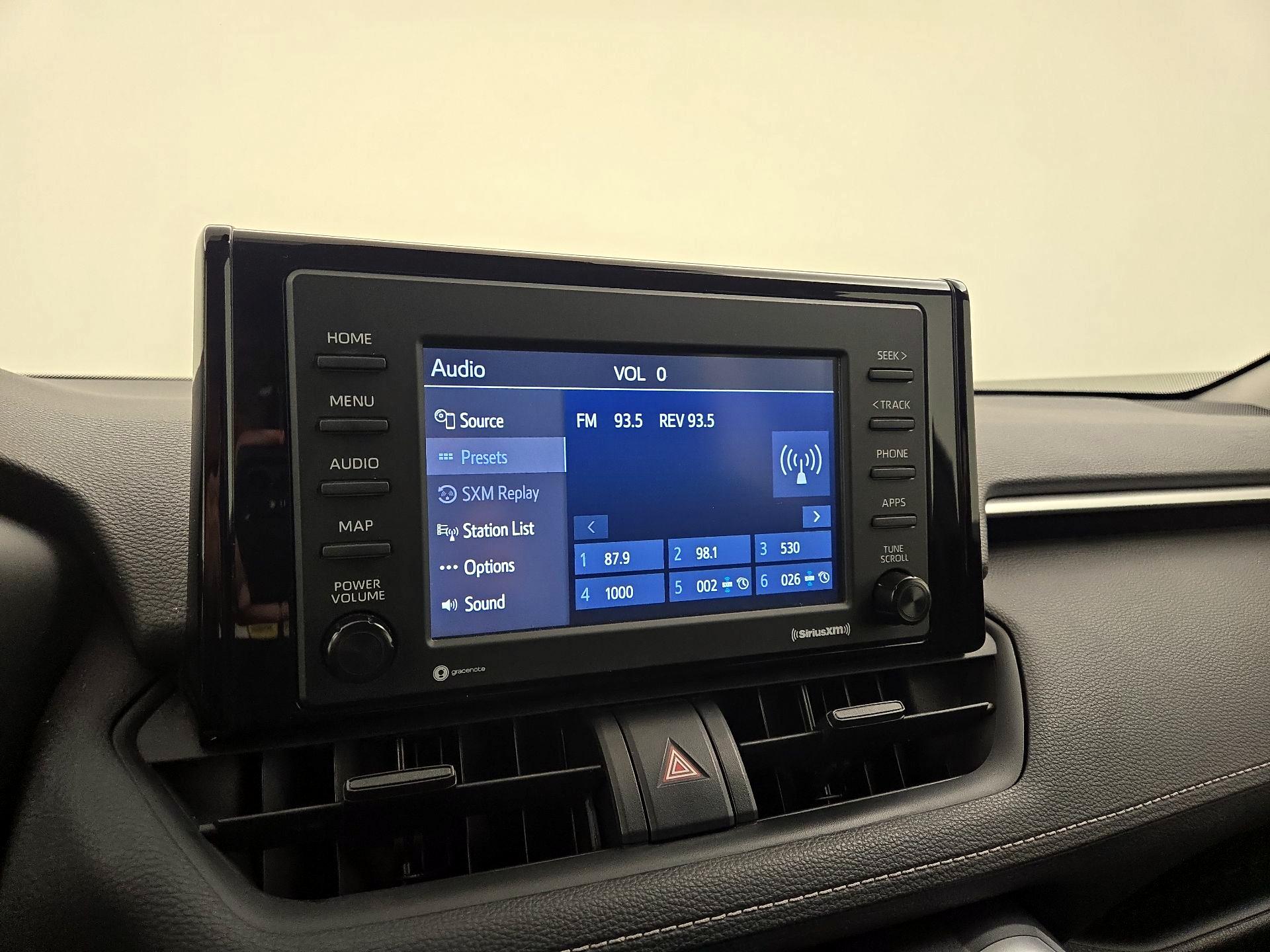 Thumbnail: 2020 Toyota RAV4 - 15