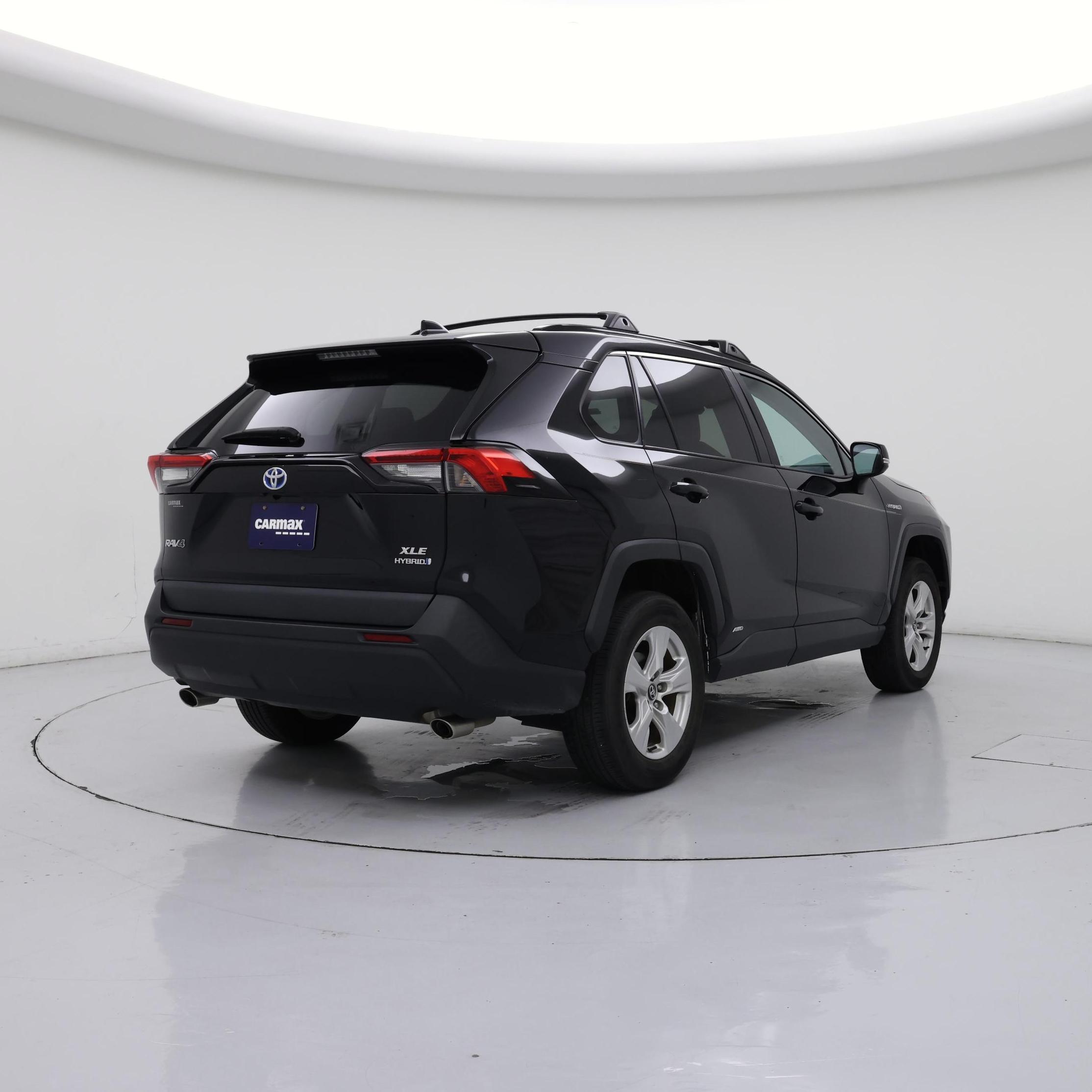Thumbnail: 2020 Toyota RAV4 - 8
