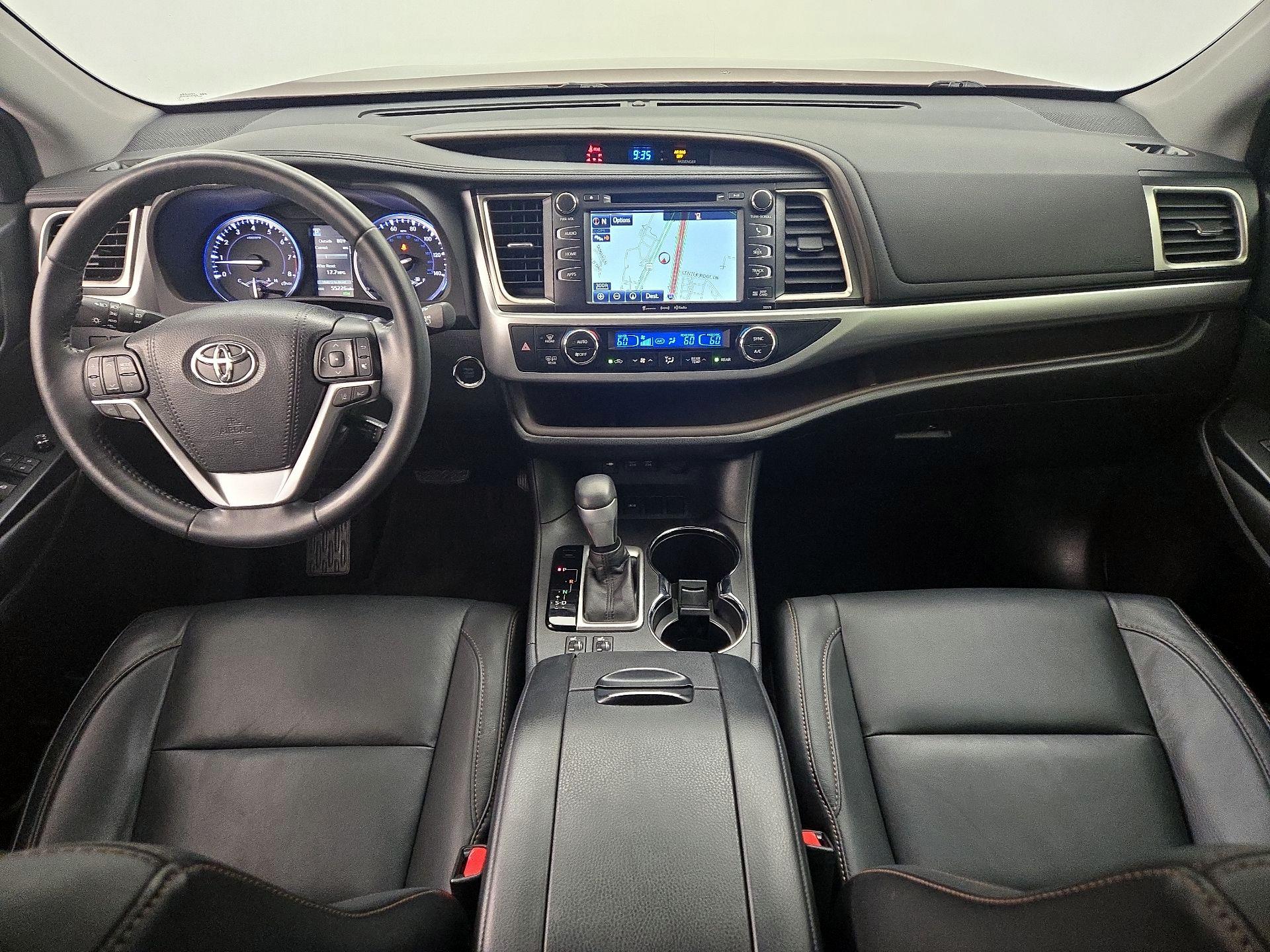 Thumbnail: 2017 Toyota Highlander - 9