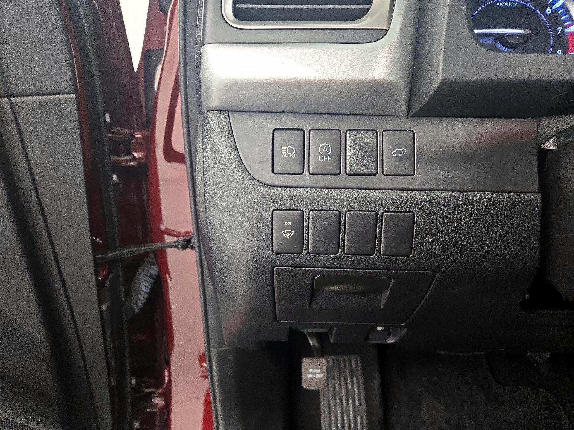 Thumbnail: 2017 Toyota Highlander - 13