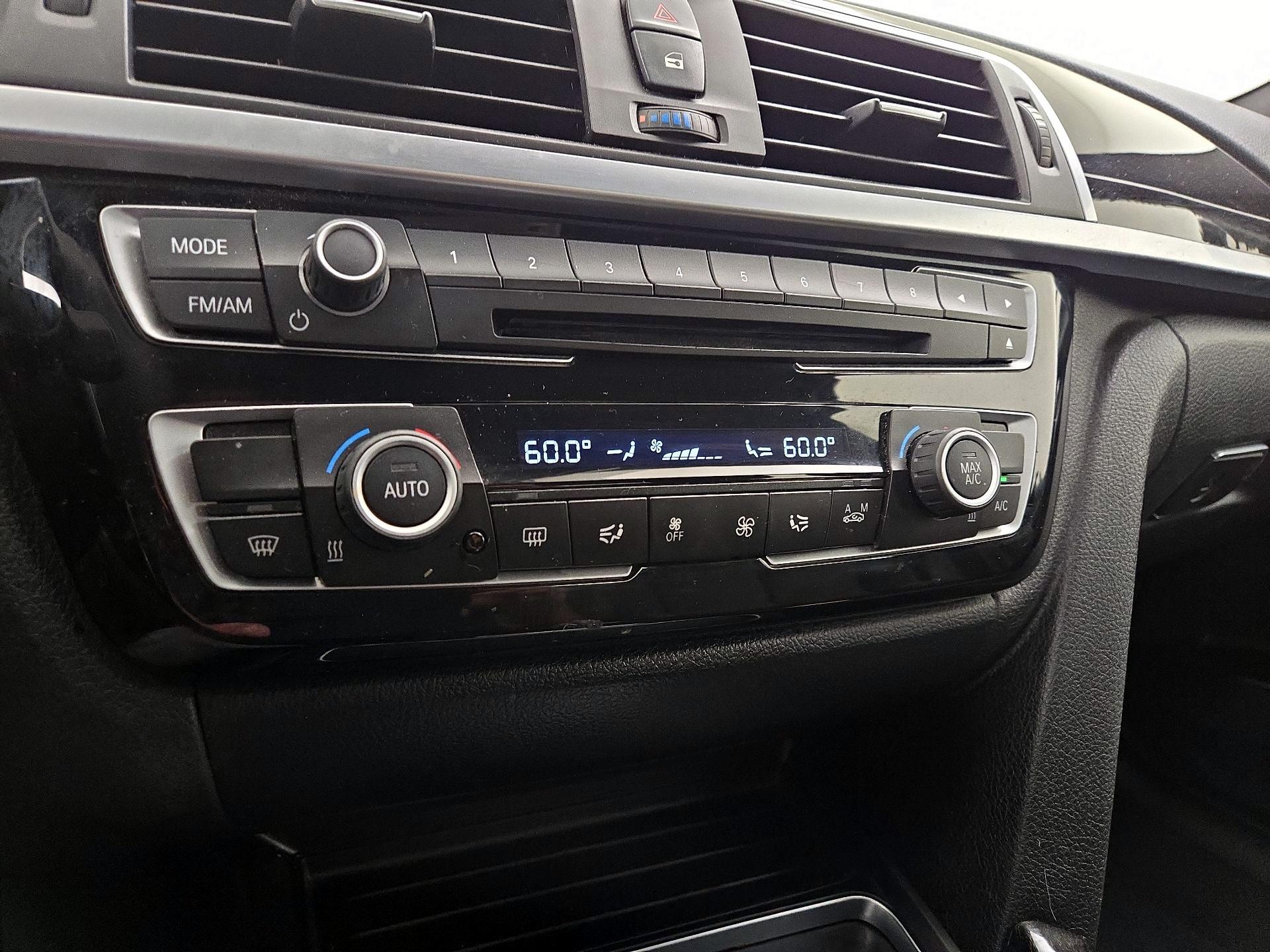 Thumbnail: 2017 BMW 3 Series - 16