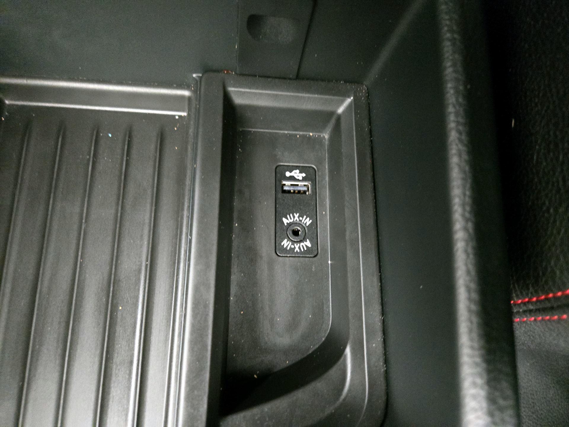 Thumbnail: 2017 BMW 3 Series - 18