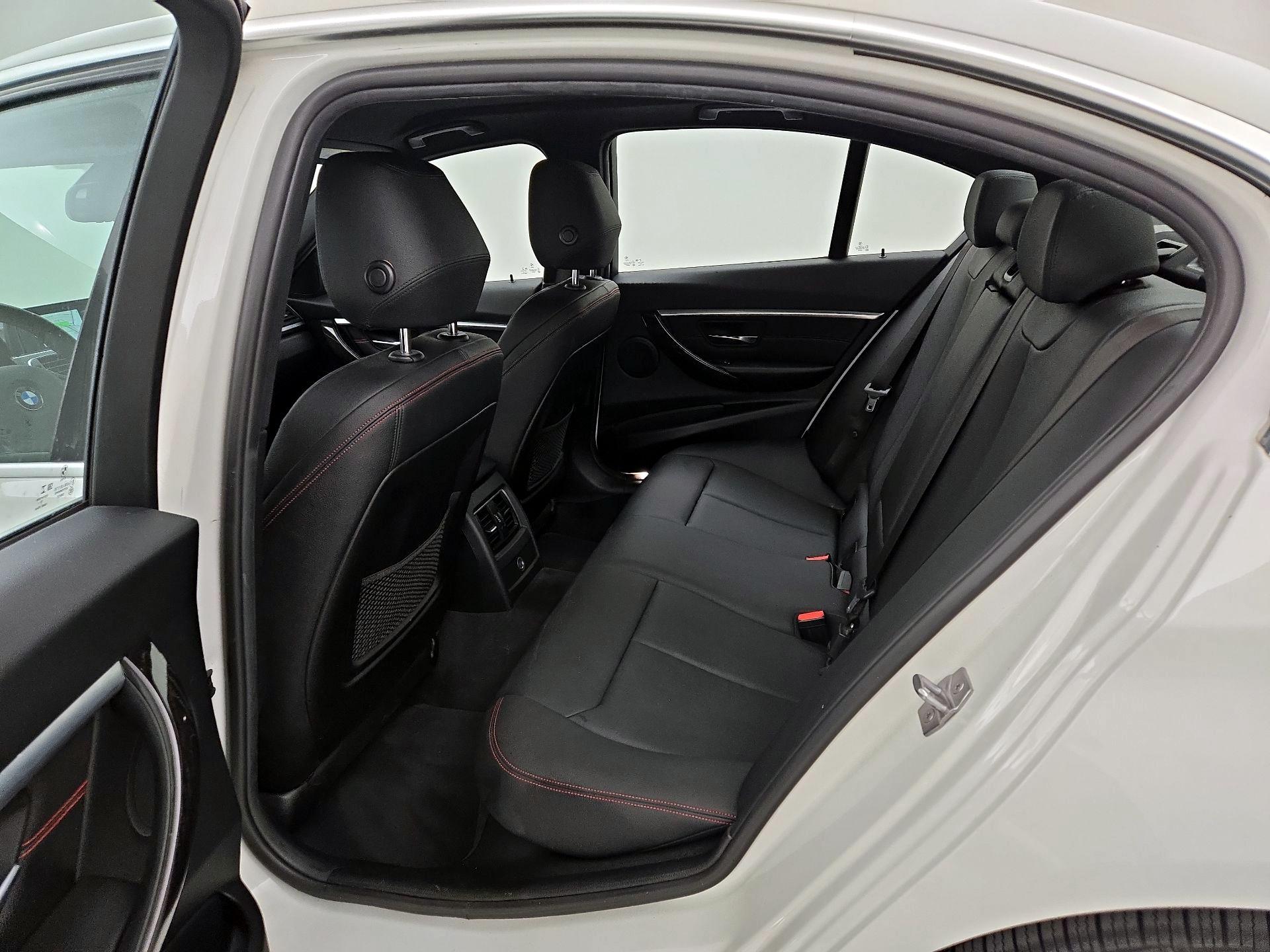 Thumbnail: 2017 BMW 3 Series - 19