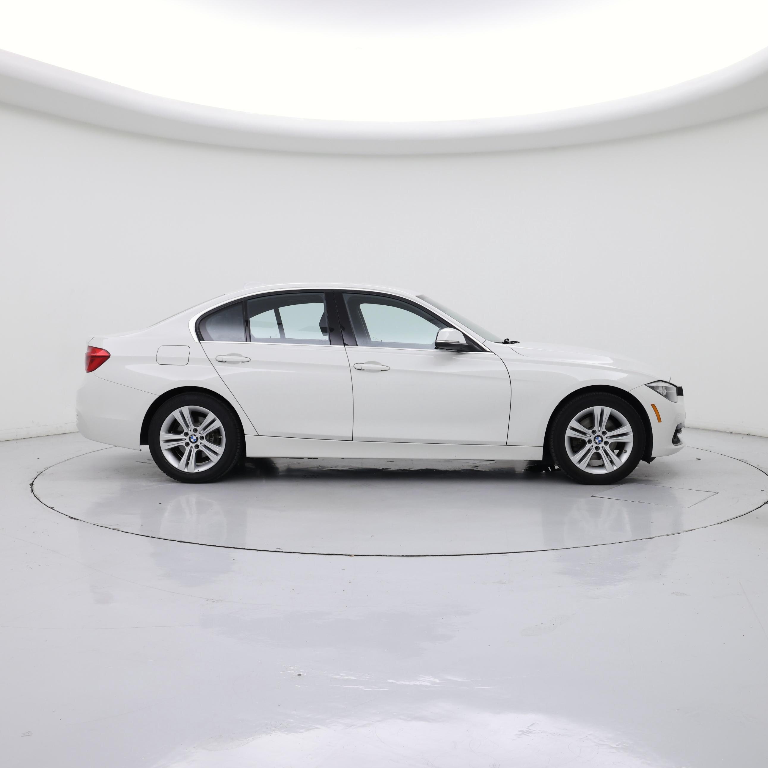 Thumbnail: 2017 BMW 3 Series - 7